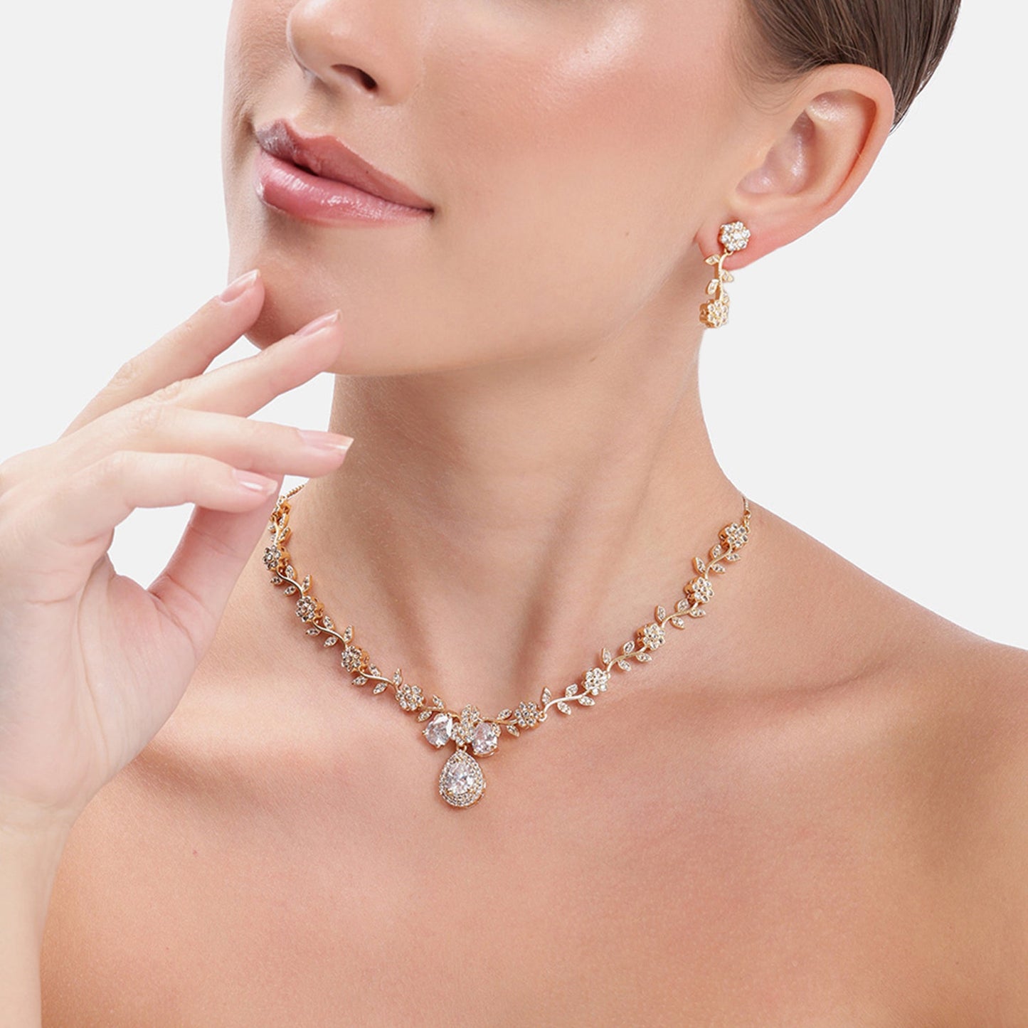 Sparkle Flora Necklace Set
