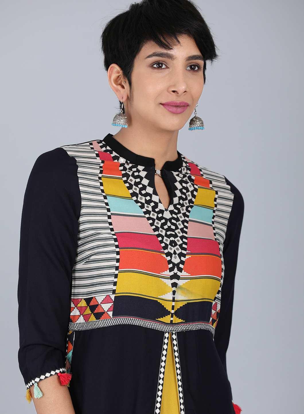 W for Woman Black Mandarin Neck Solid kurta