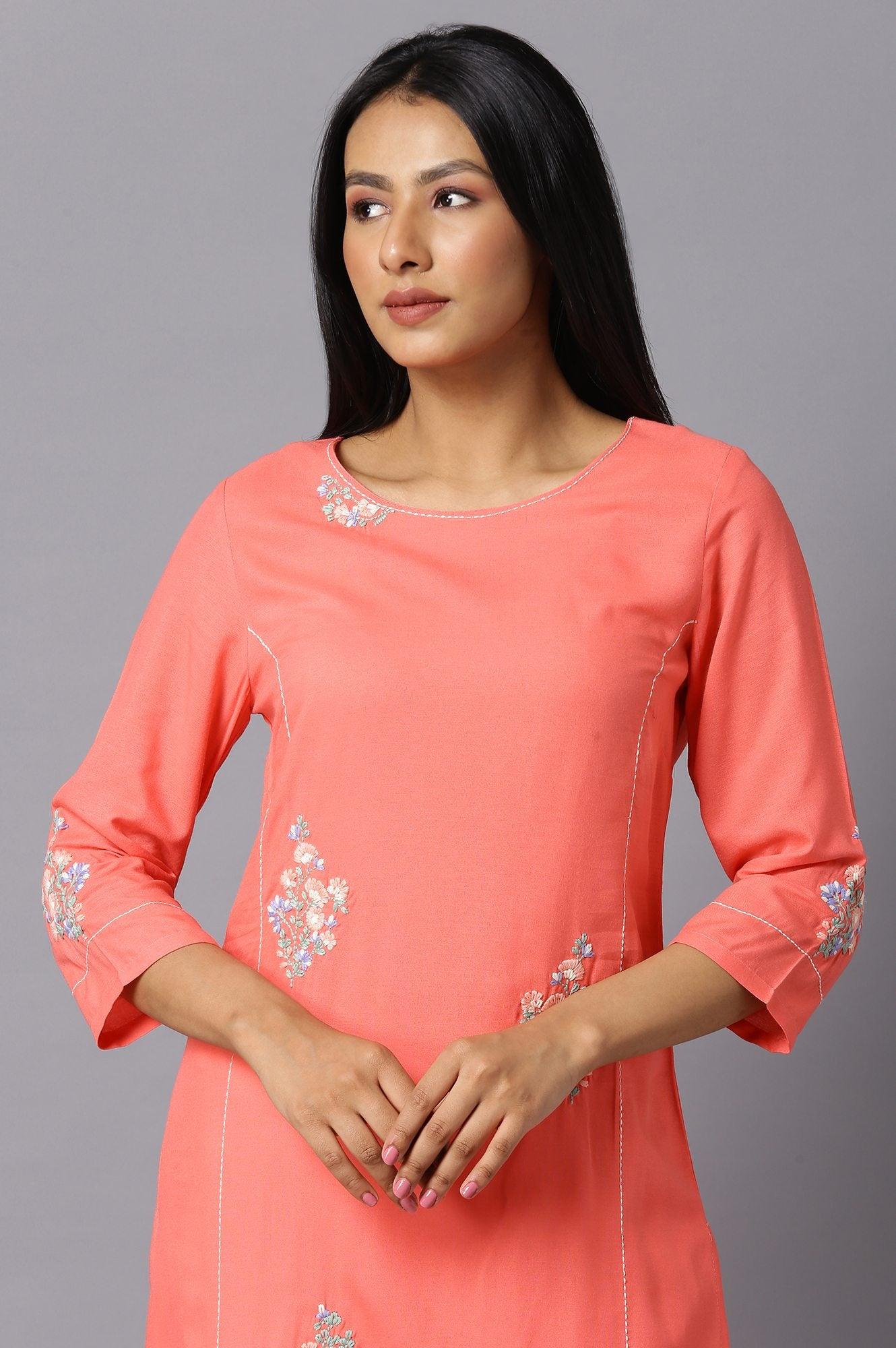 W for Woman Orange Embroidered kurta In Round Neck