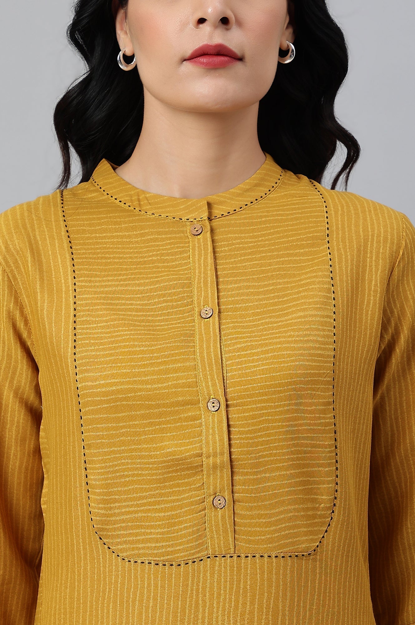 W for Woman Yellow Thread Embroidered Rayon kurta
