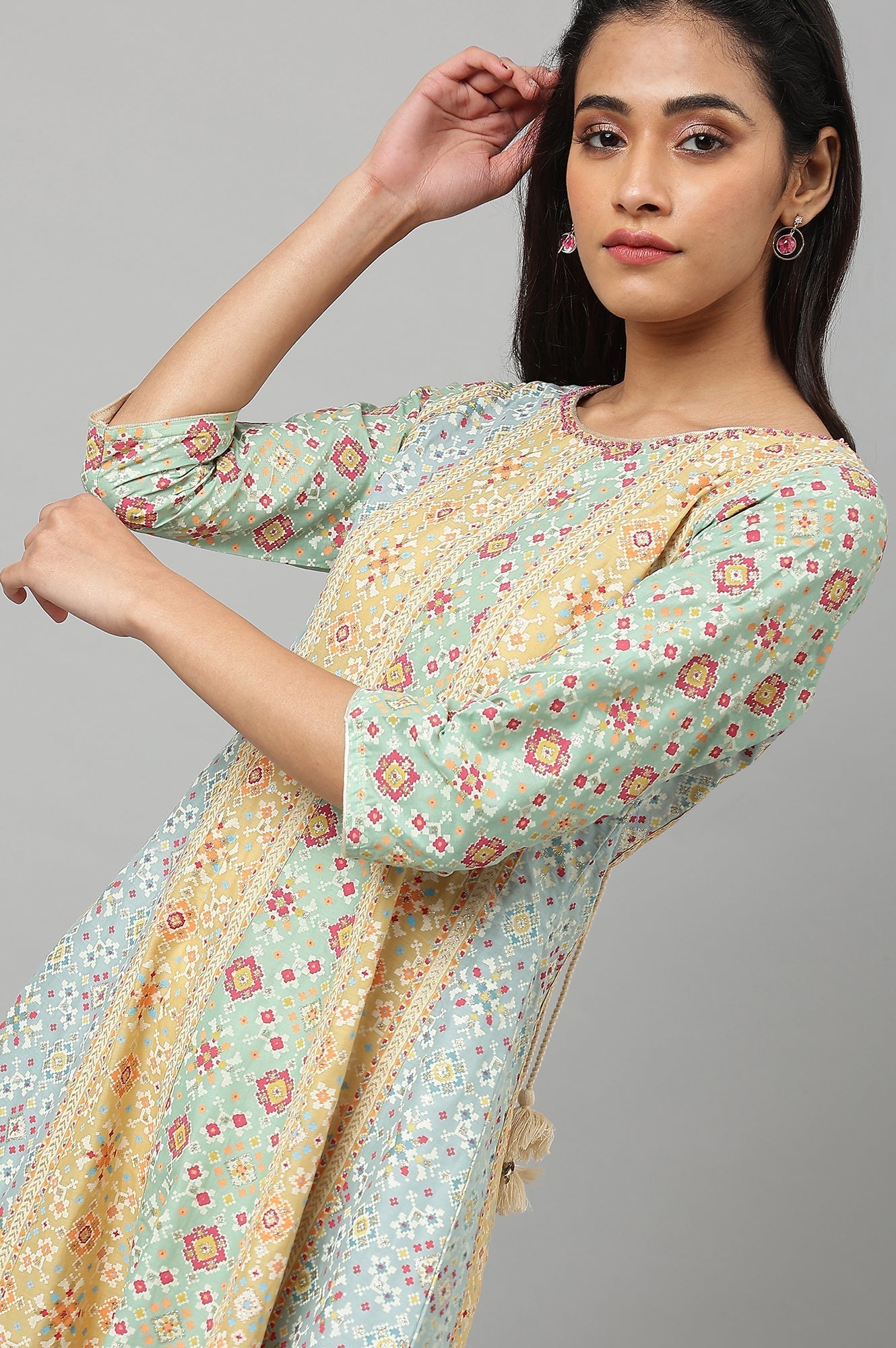 W for Woman Light Green And Yellow Panelled Kurta With Bead Work