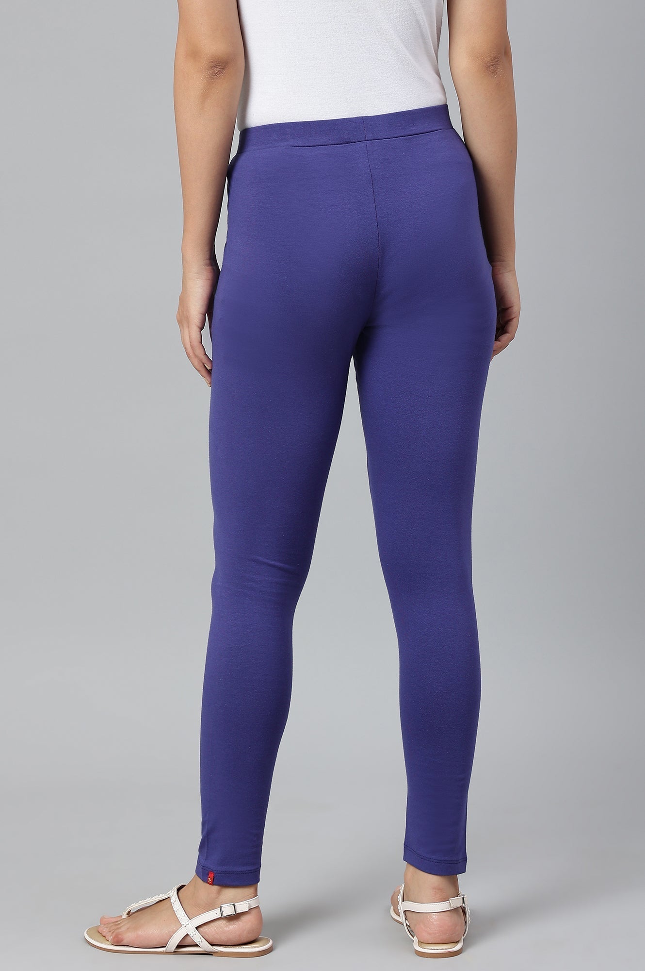 W for Woman Dark Blue Solid Knitted Women Tights