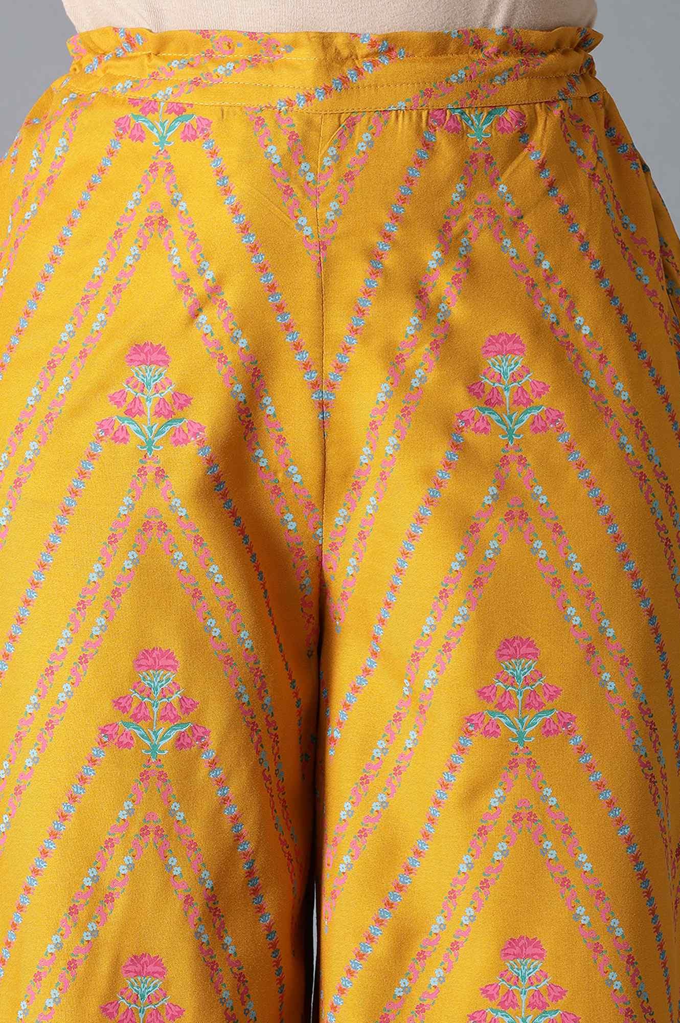 W for Woman Yellow Embroidered kurta And Parallel Pants Set