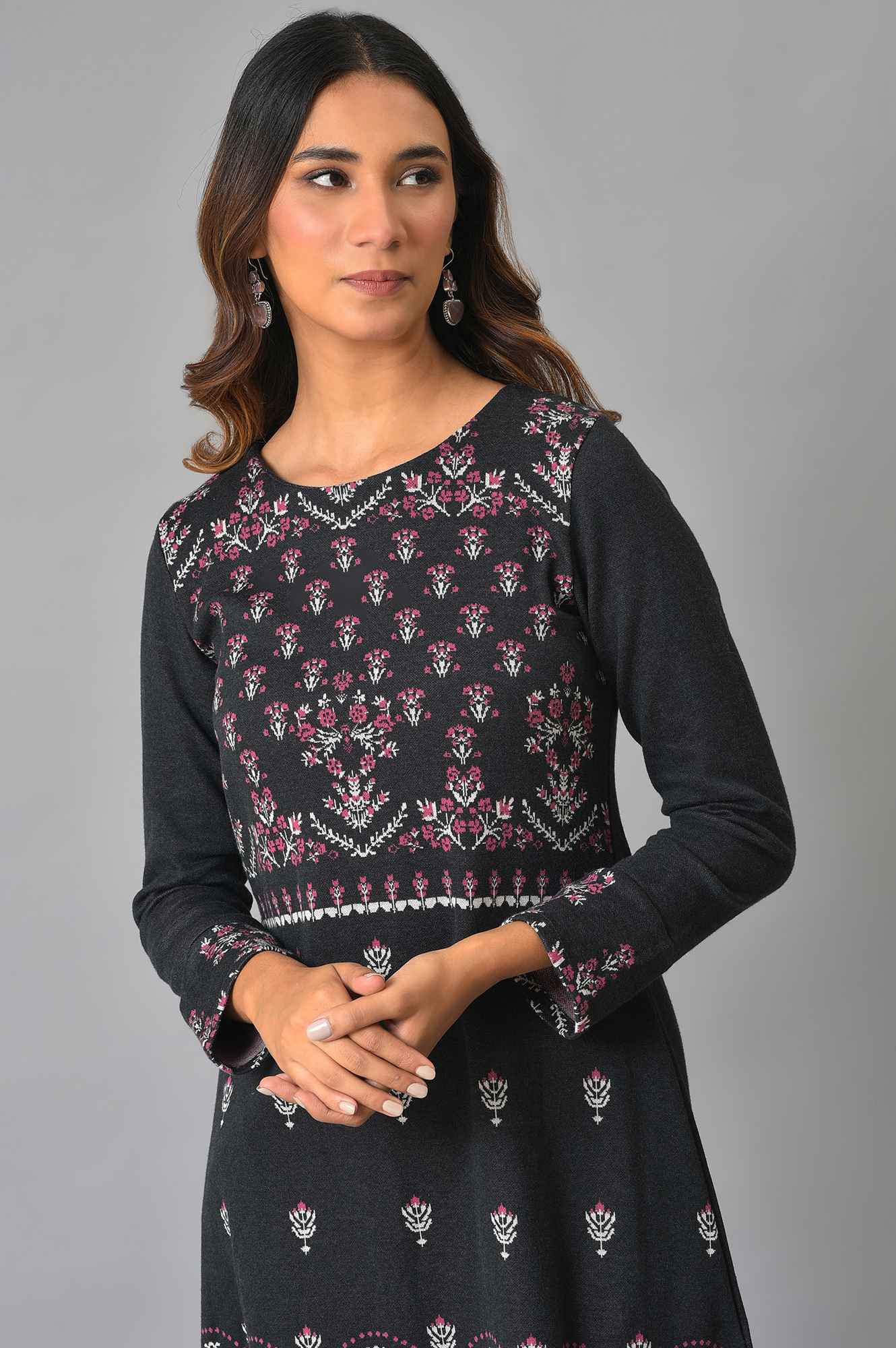 W for Woman Plus Size Black A-Line Placement Printed Winter kurta