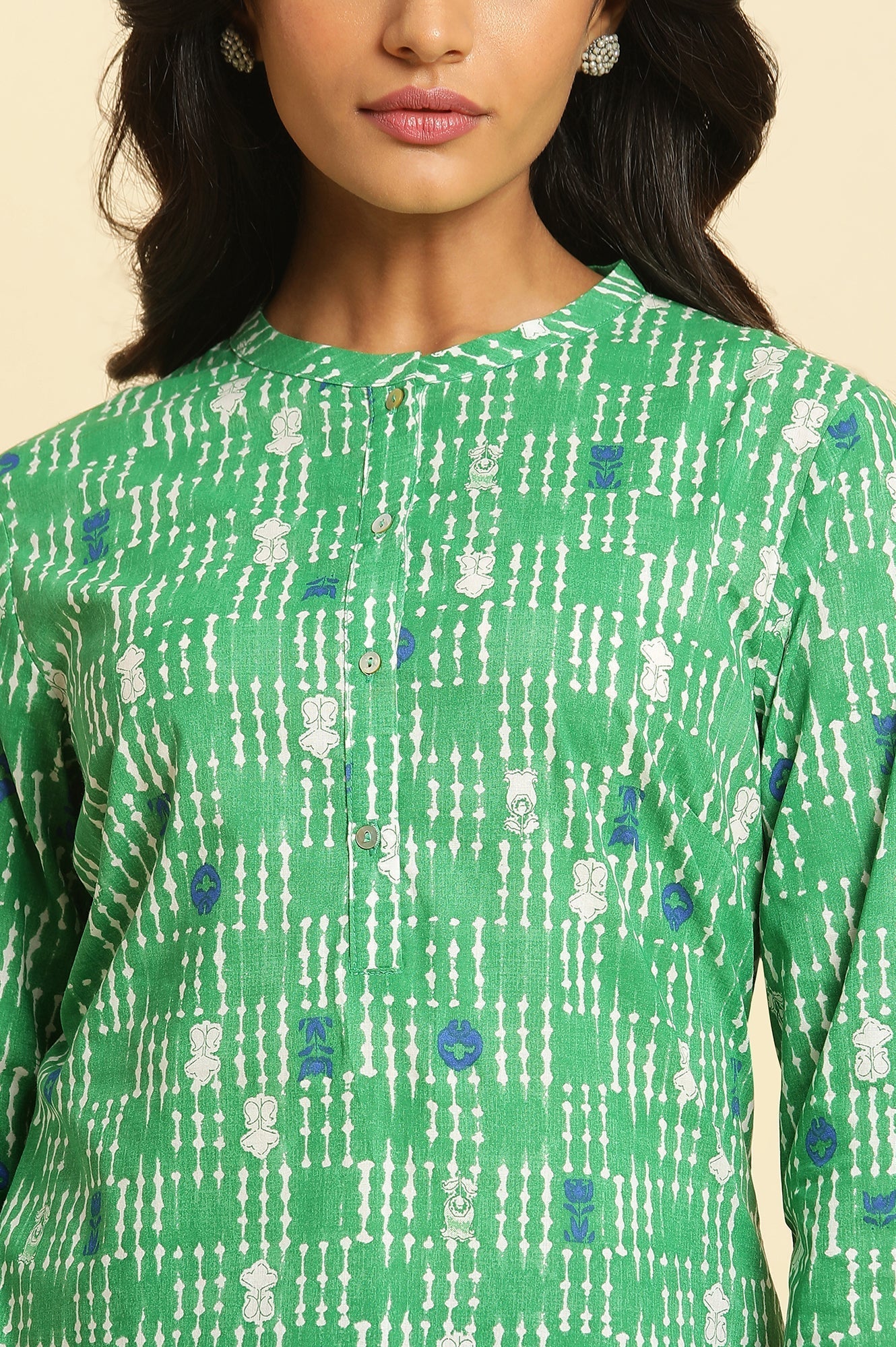 W for Woman Green Geometric Mandarin Collar Straight Kurta
