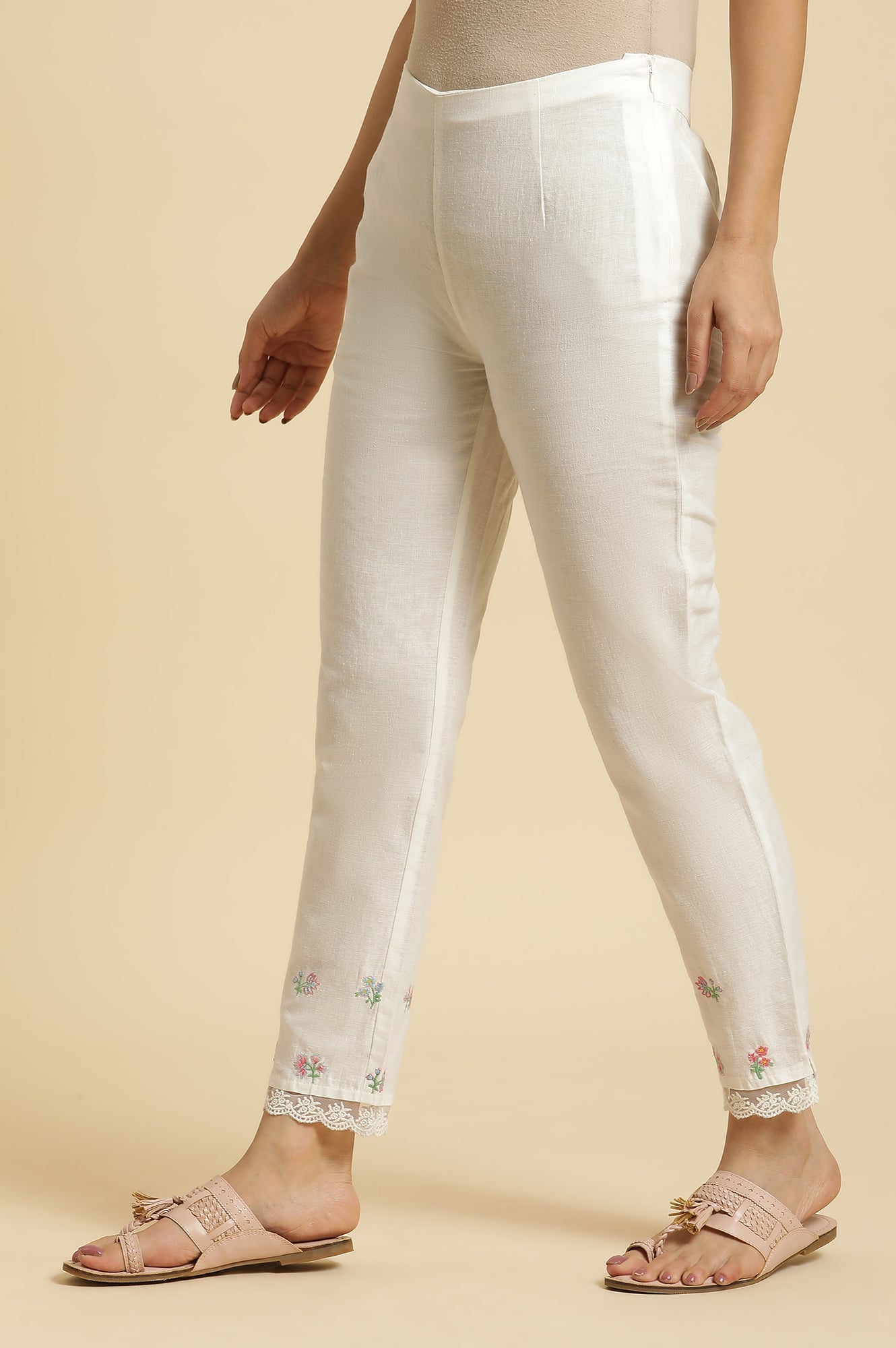 W for Woman White Floral Printed Thread Work Rayon Flax Straight Kurta and Slim Pant Set