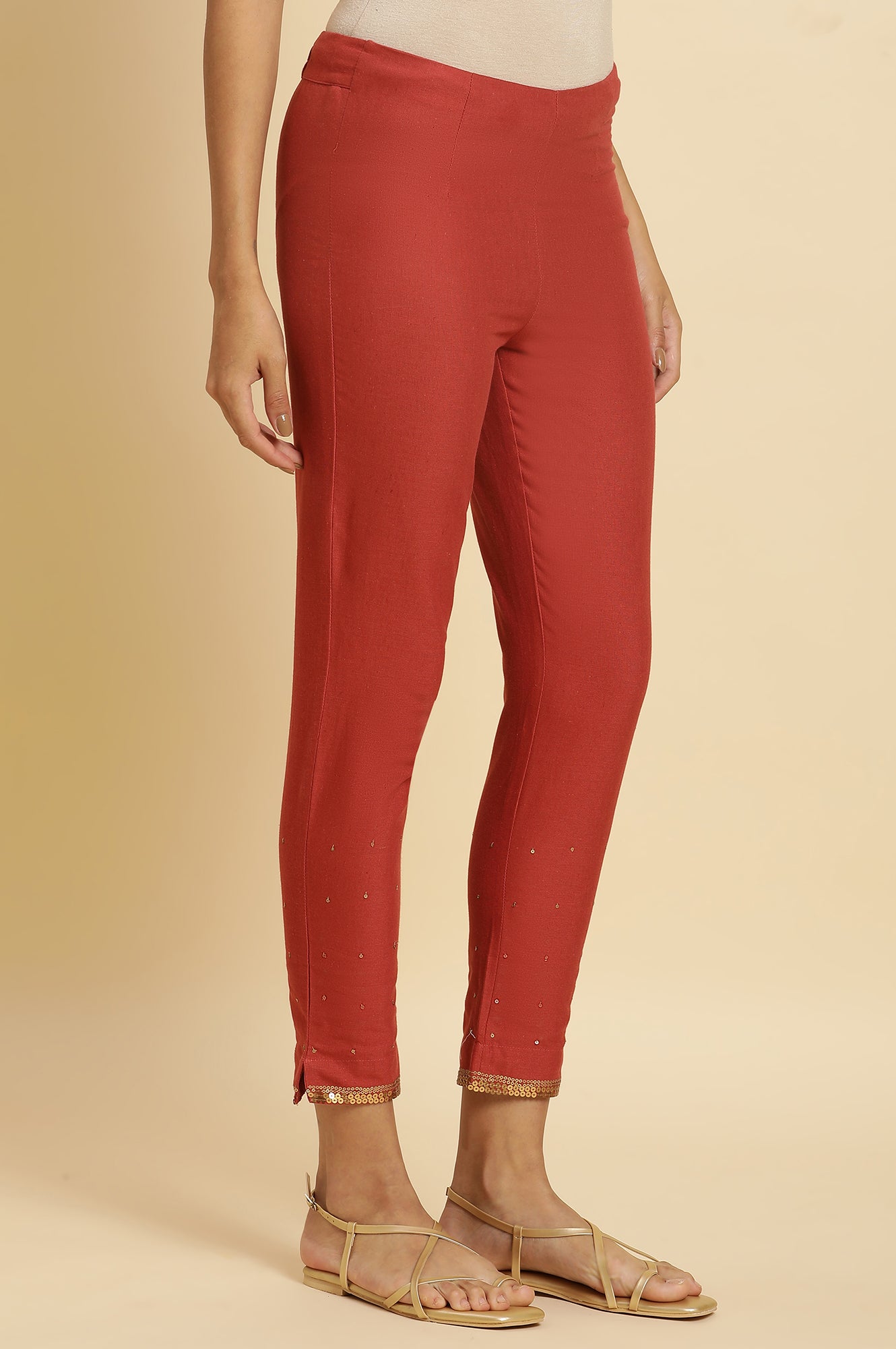 W for Woman Red Straight Kurta and Slim Pant Set
