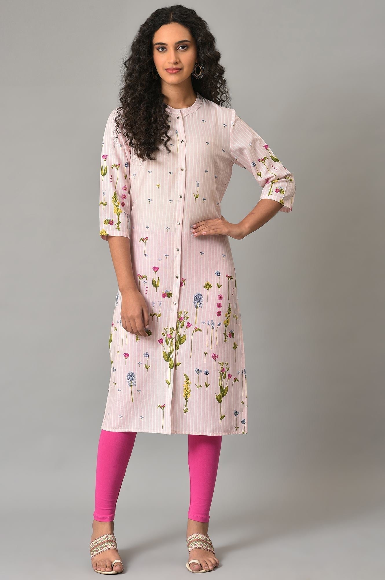W for Woman Light Pink Floral Printed Kurta in Mandarin Collar