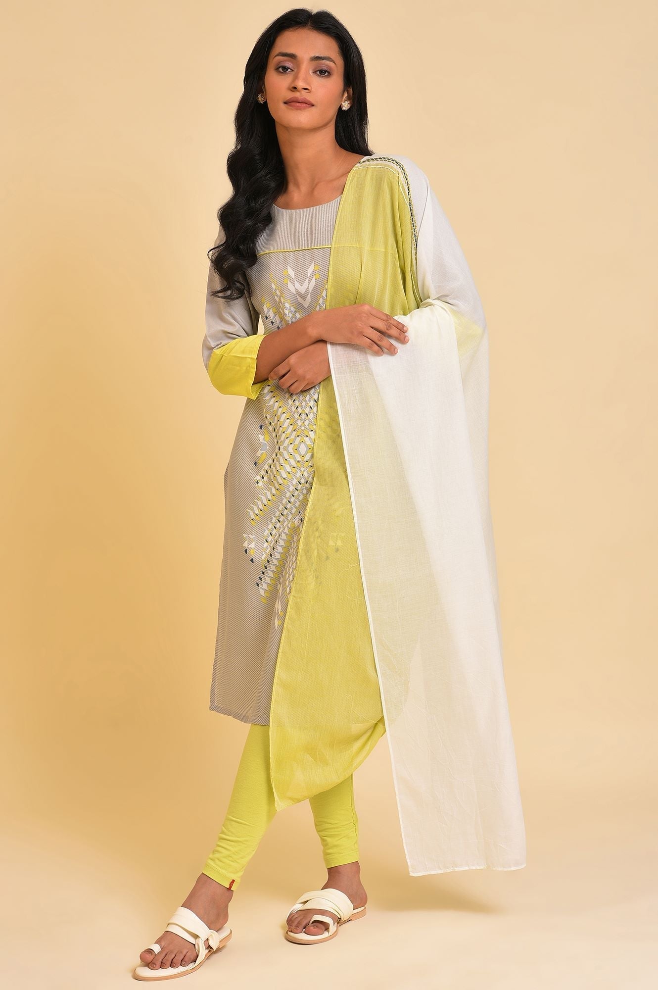 W for Woman Light Green And White Colour Block Dupatta