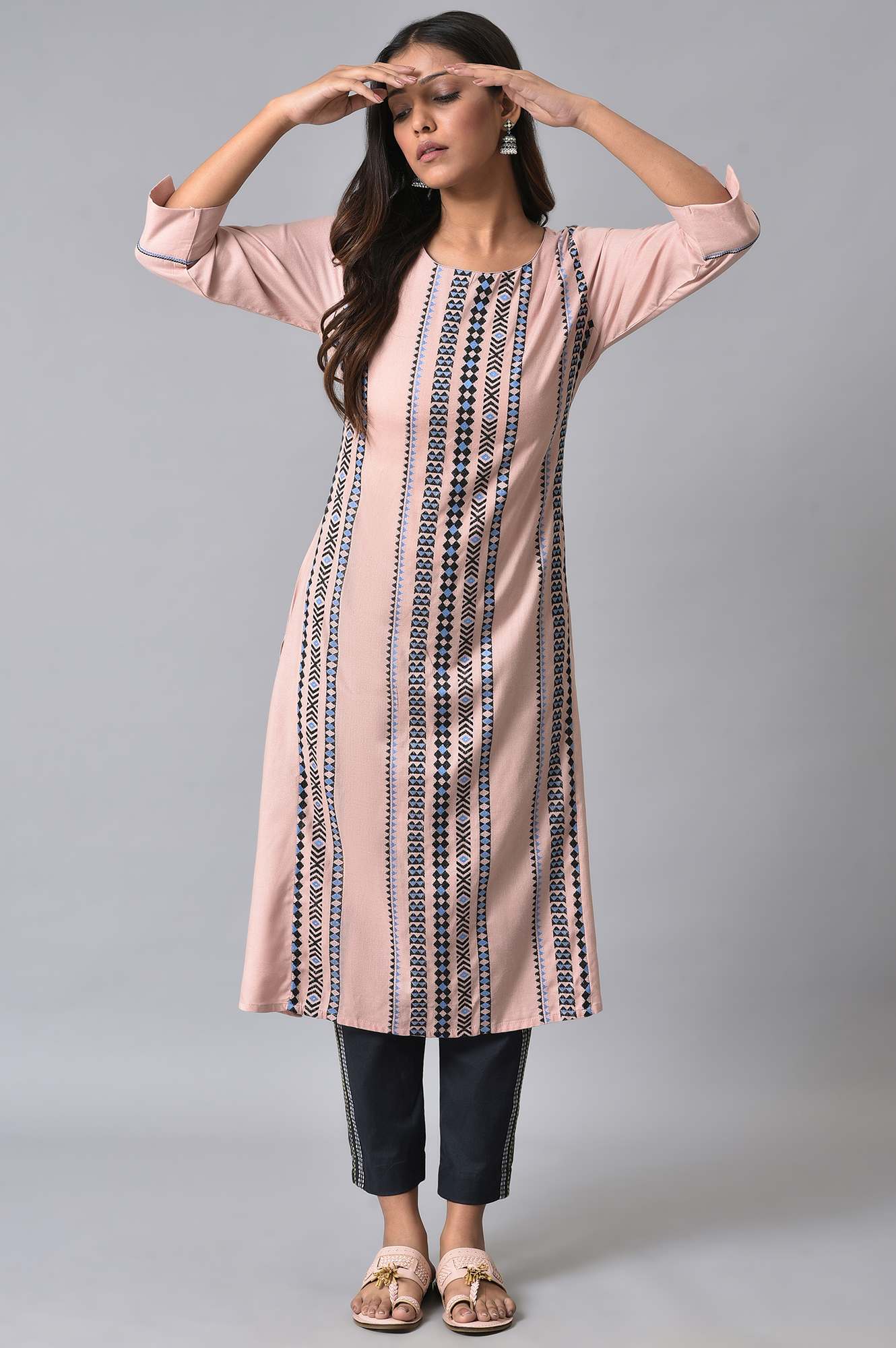 W for Woman Pink Printed kurta Set