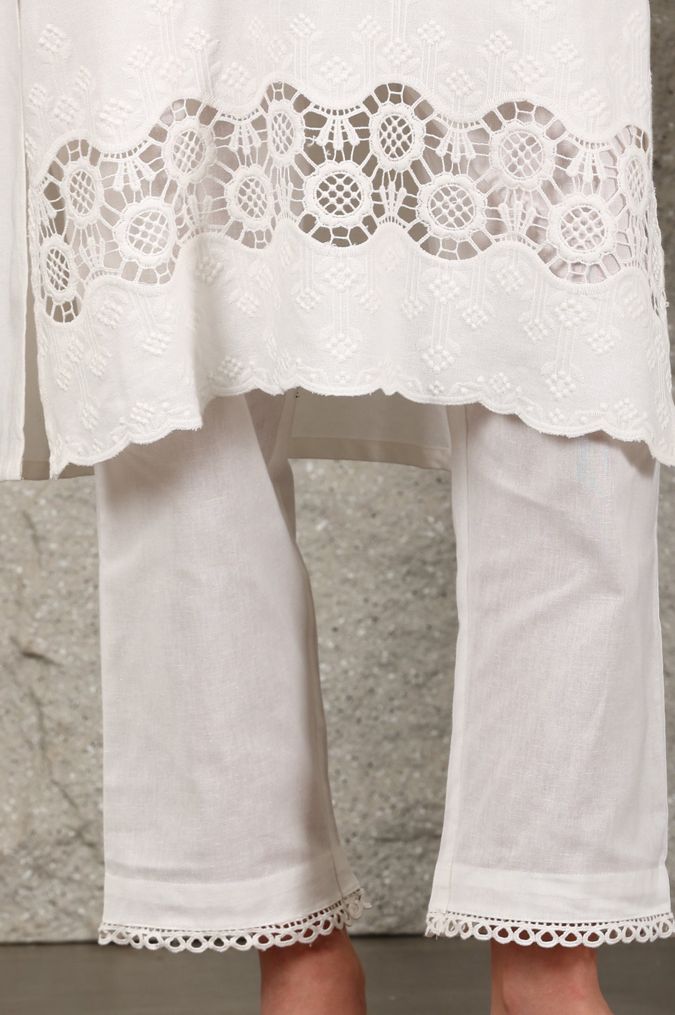 W for Woman White Thread Embroidered Linen Rayon Crepe Straight Kurta And Pants Set