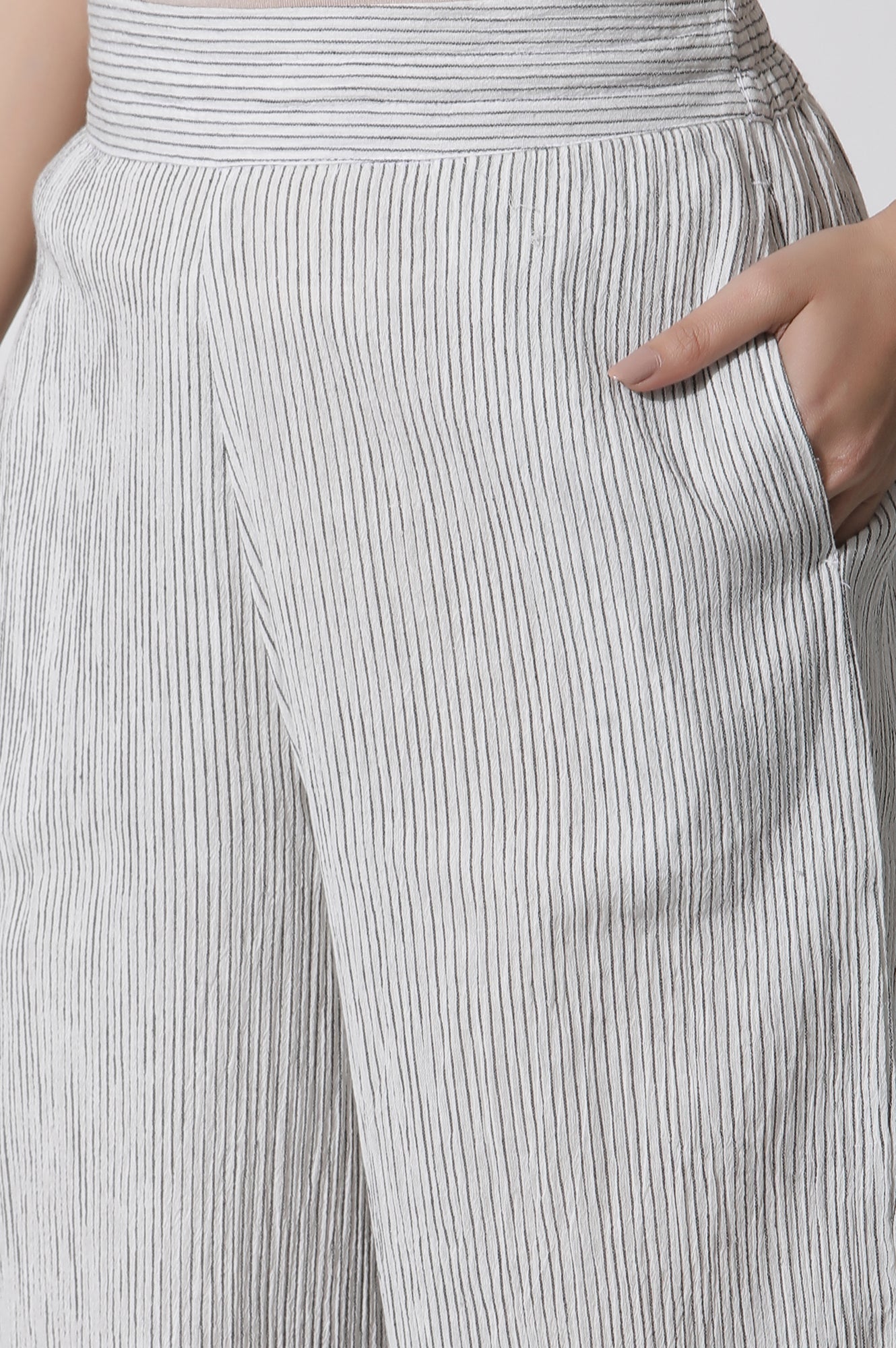 W for Woman White Cropped Cotton Flared Pants