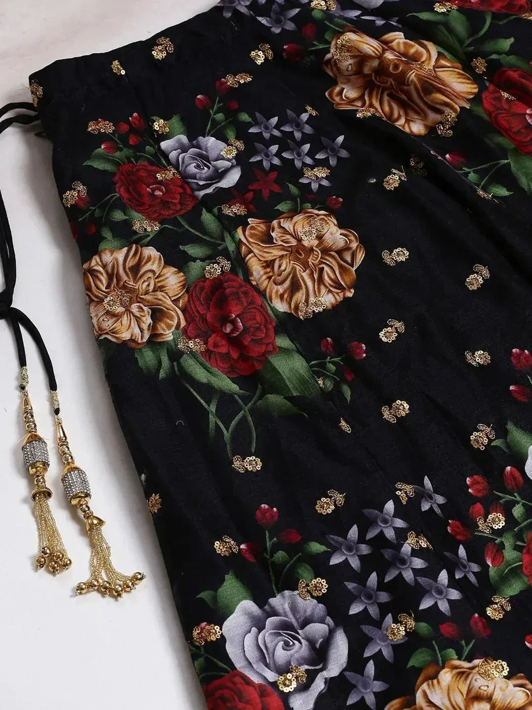 Tulsi Art Black & Grey Printed Semi-Stitched Myntra Lehenga & Unstitched Blouse With Dupatta