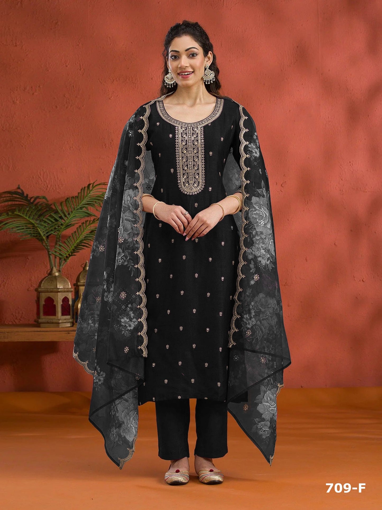 Anaita Black Silk Embroidered Viscose Thread Zari Work Salwar Suit
