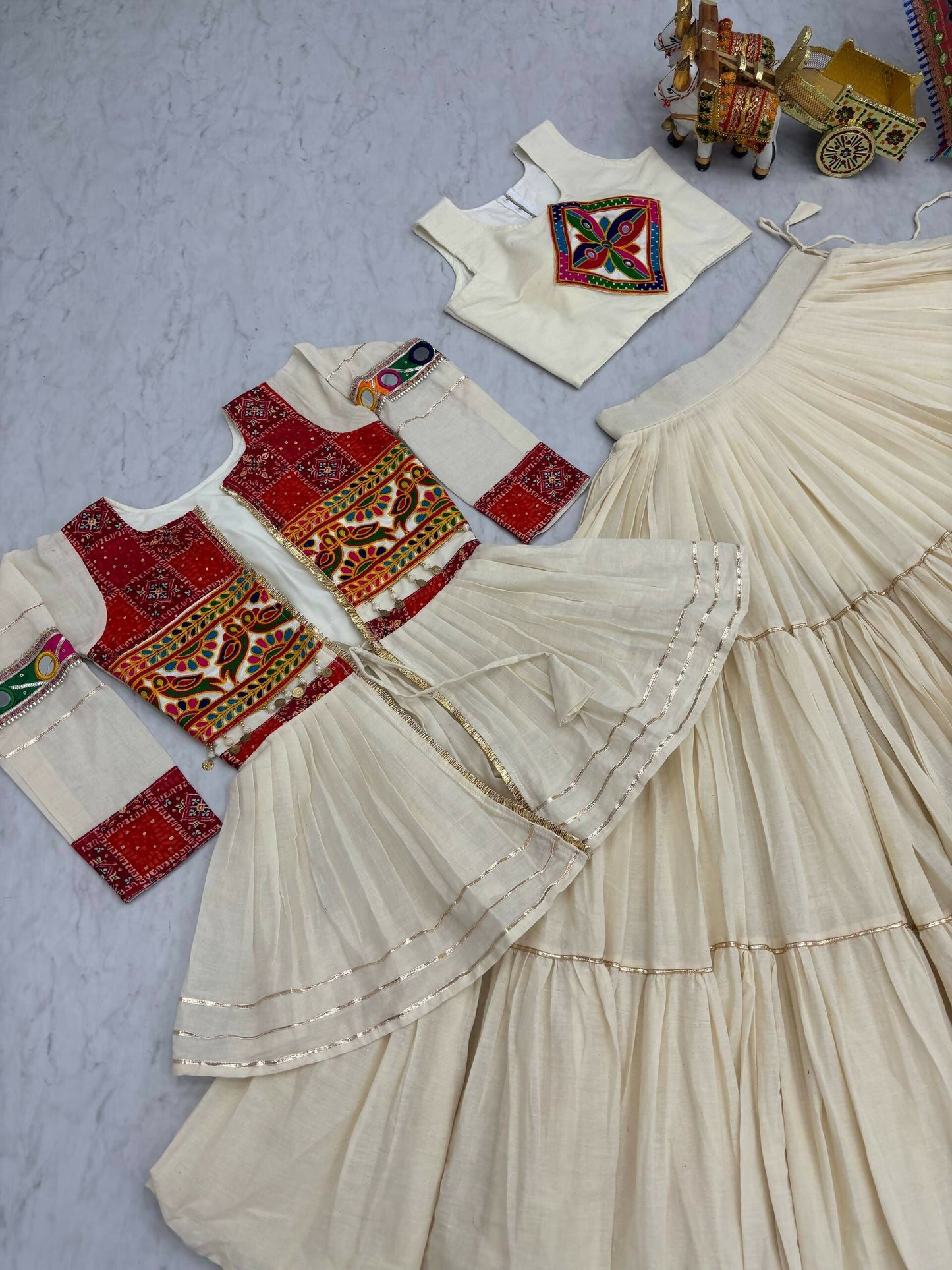 Teeya Creation Womens New Stylish Heavy Gamthi Work With Mirror Lace Work Cream Gown Set