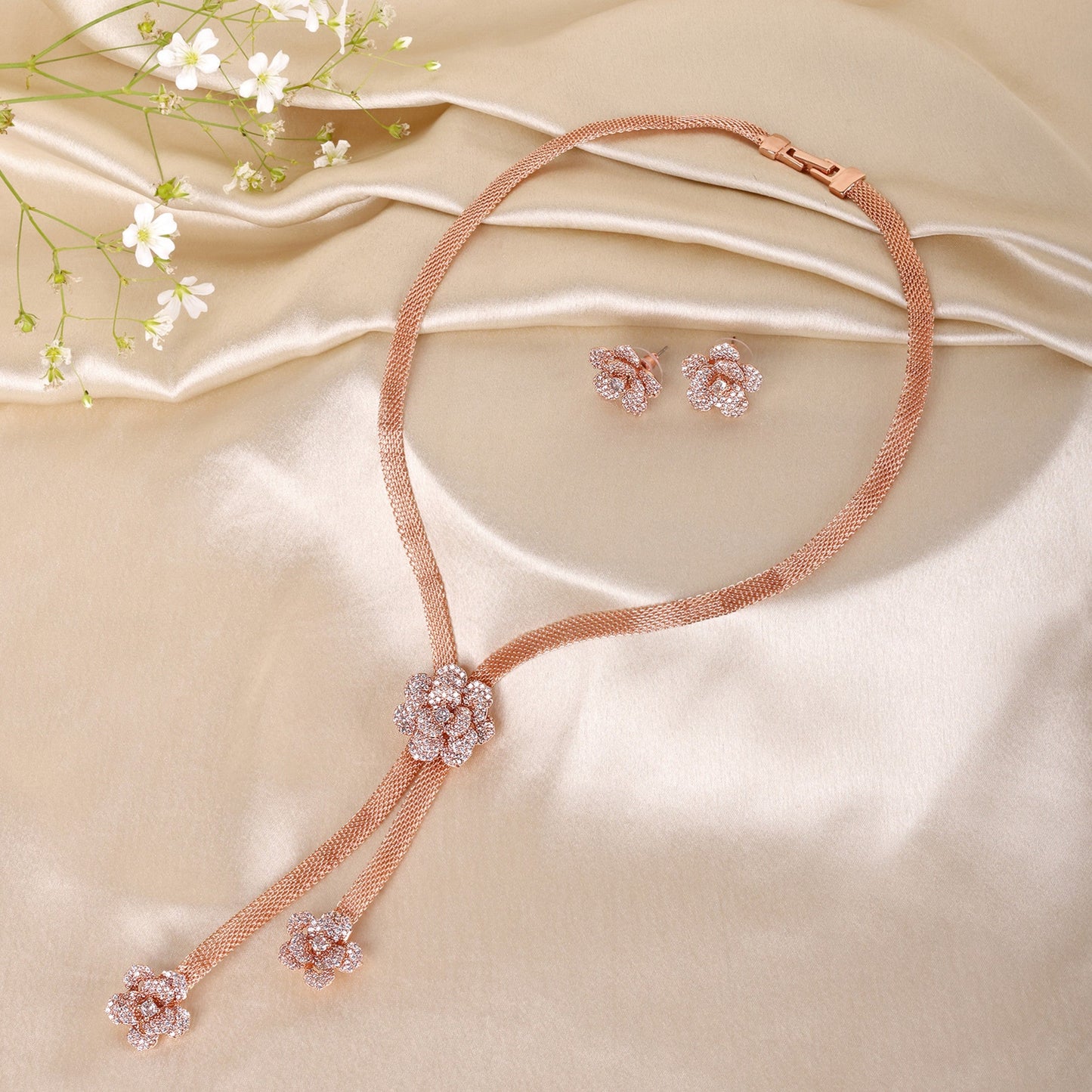 Rose Motif Lightweight Necklace Set