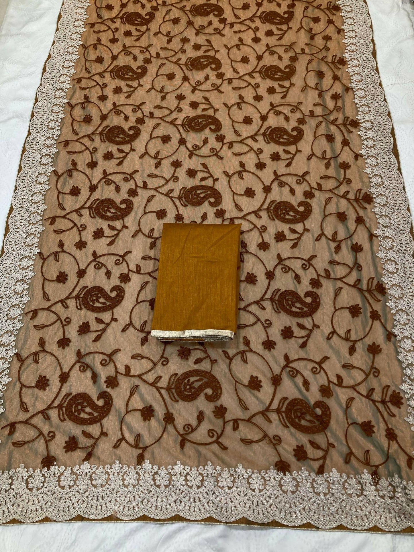 Teeya Creation New Trendy Latest Party Wear Two Tone Twill Net Saree-Gold