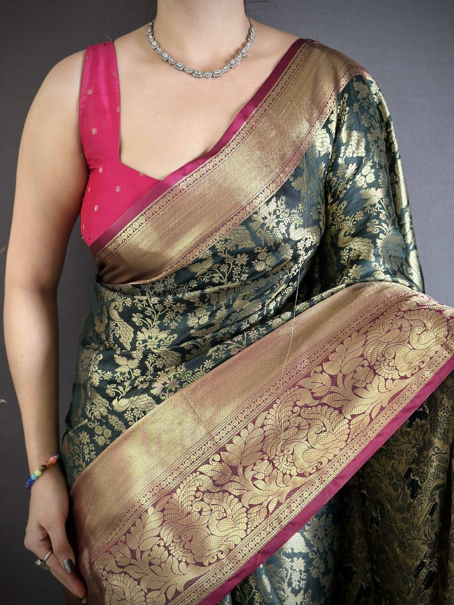 Prime Volt Pure Handloom Kanjivaram Katan Silk Saree with Antique Zari & Contrast Pallu-Green