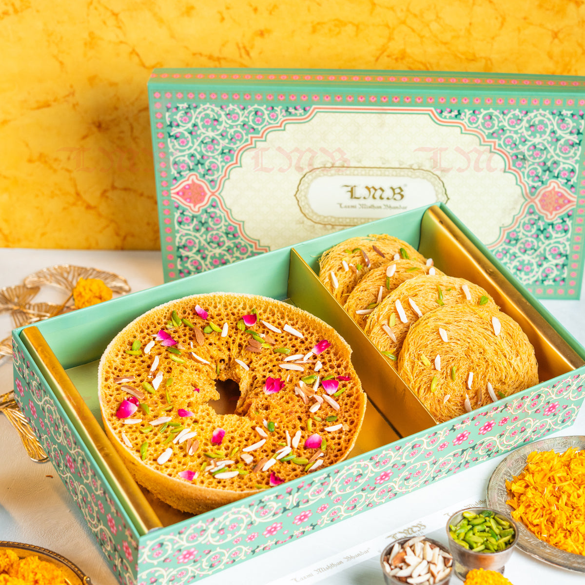 LMB Sweets Ghewar Phinni Combo (JPR)