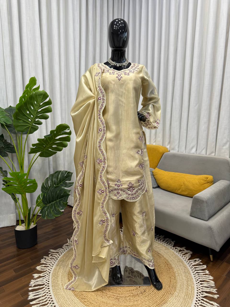 Prazu Fashion Cream Art Sillk Thead Work Designer Palazzo Suit