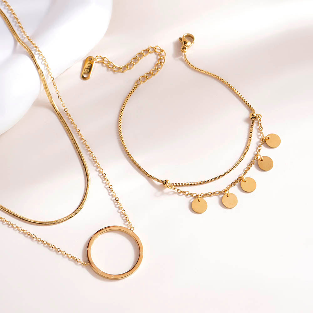 Circle Silhouette Plate Set