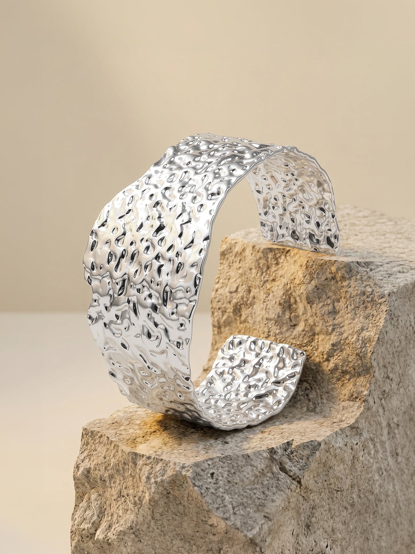 OnnMe by GIVA Melt Mode Rhodium Plated Cuff Bracelet