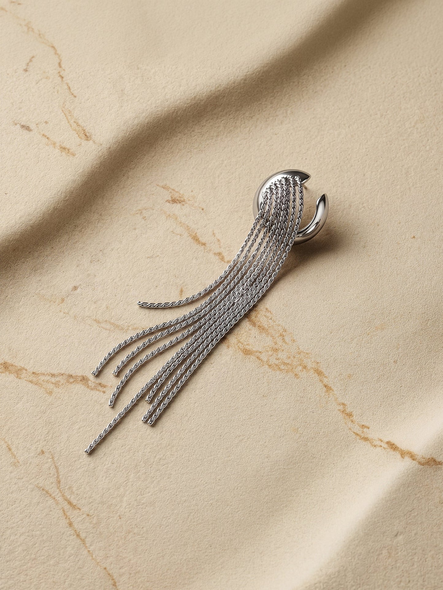 OnnMe by GIVA Drip Hook Rhodium Plated Ear Cuff