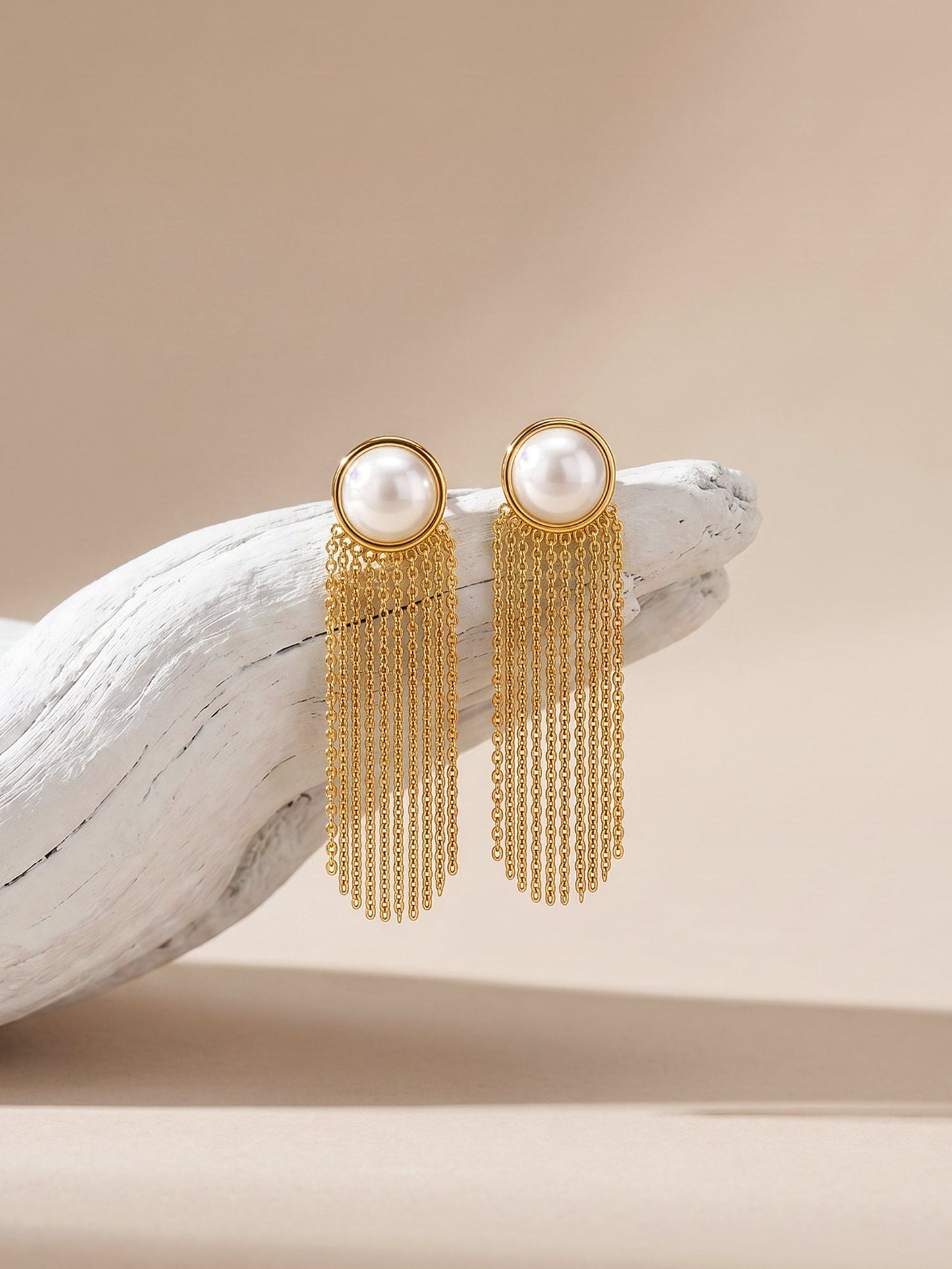 OnnMe by GIVA Off Duty Shine Gold Plated Earrings