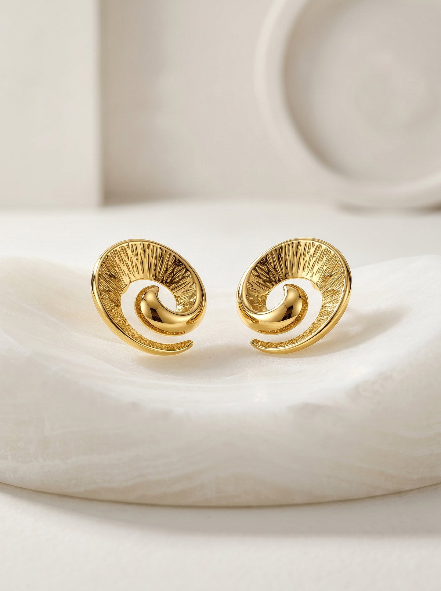 OnnMe by GIVA Retrograde Gold Plated Earrings