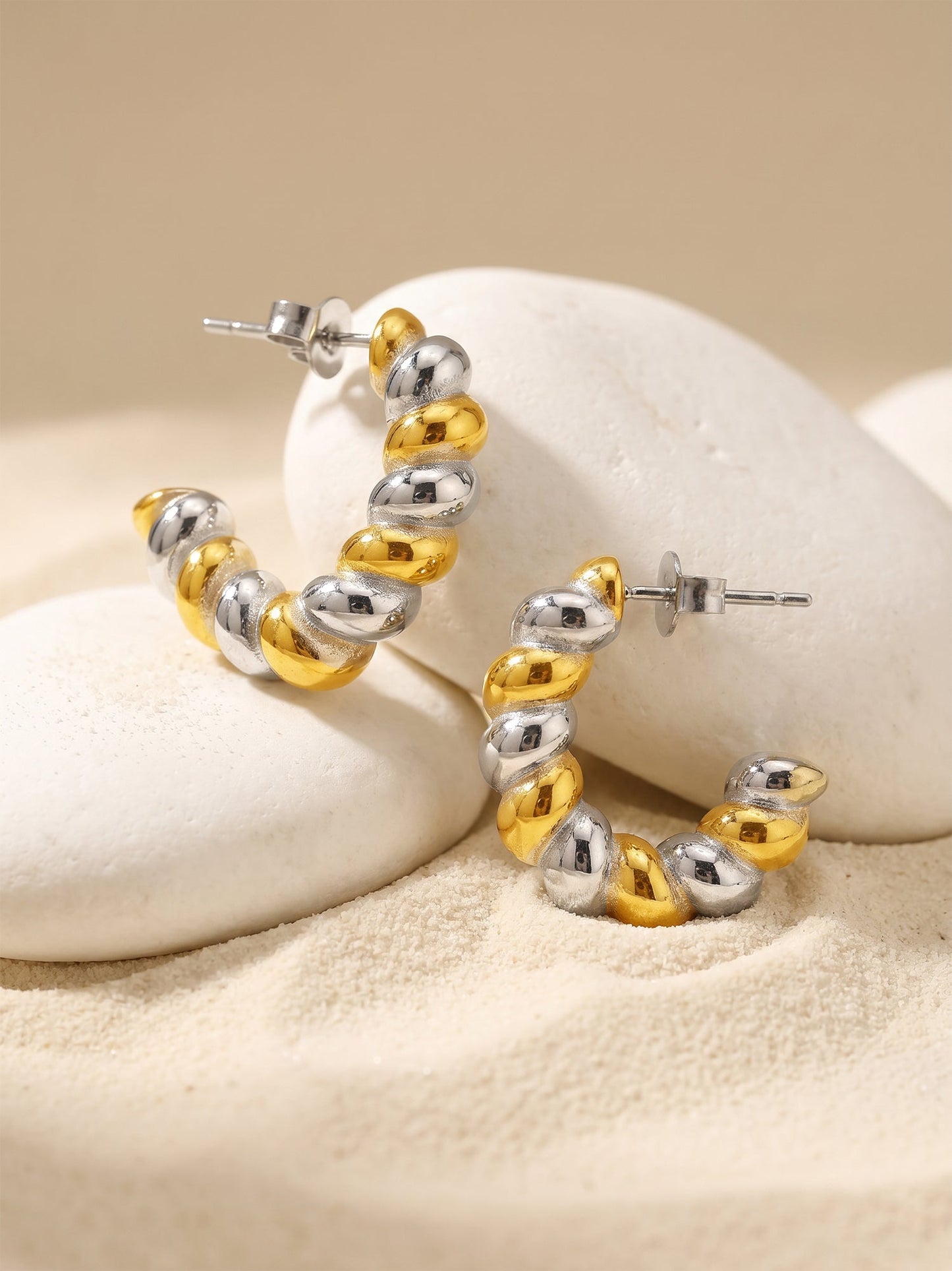 OnnMe by GIVA Main Feed Dual Tone Earrings