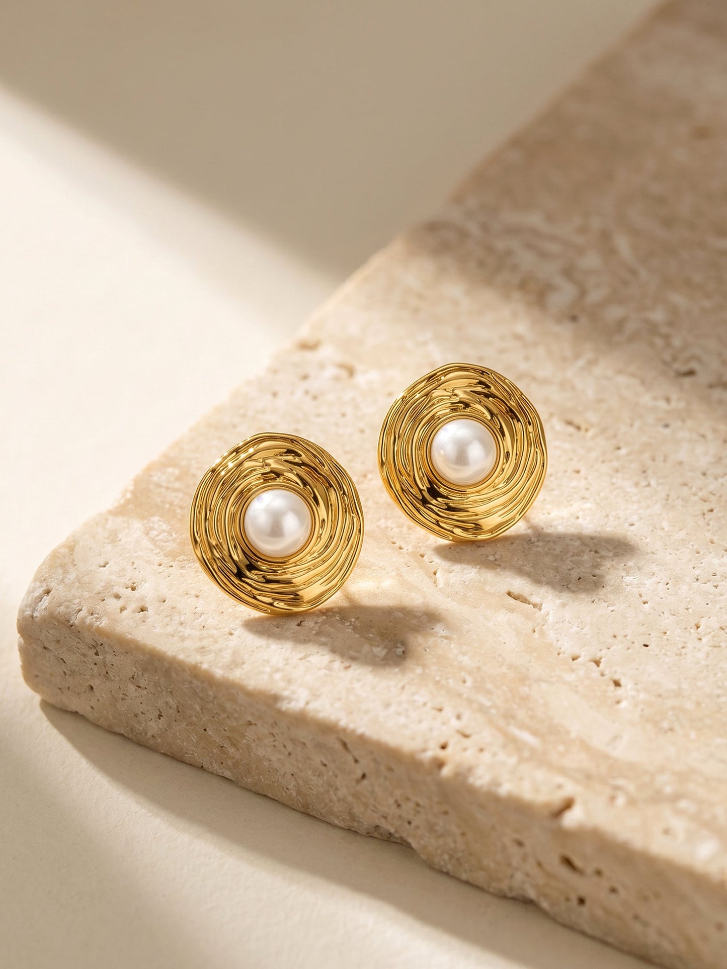 OnnMe by GIVA Eggy Pearl Gold Plated Studs