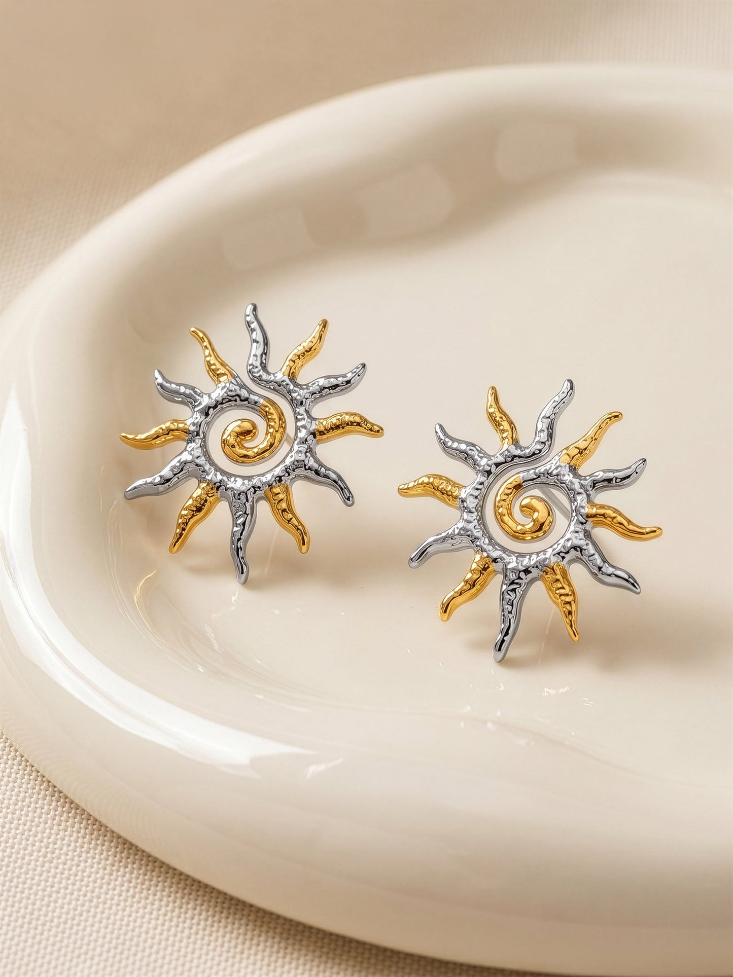 OnnMe by GIVA Sun Drama Dual Tone Earrings
