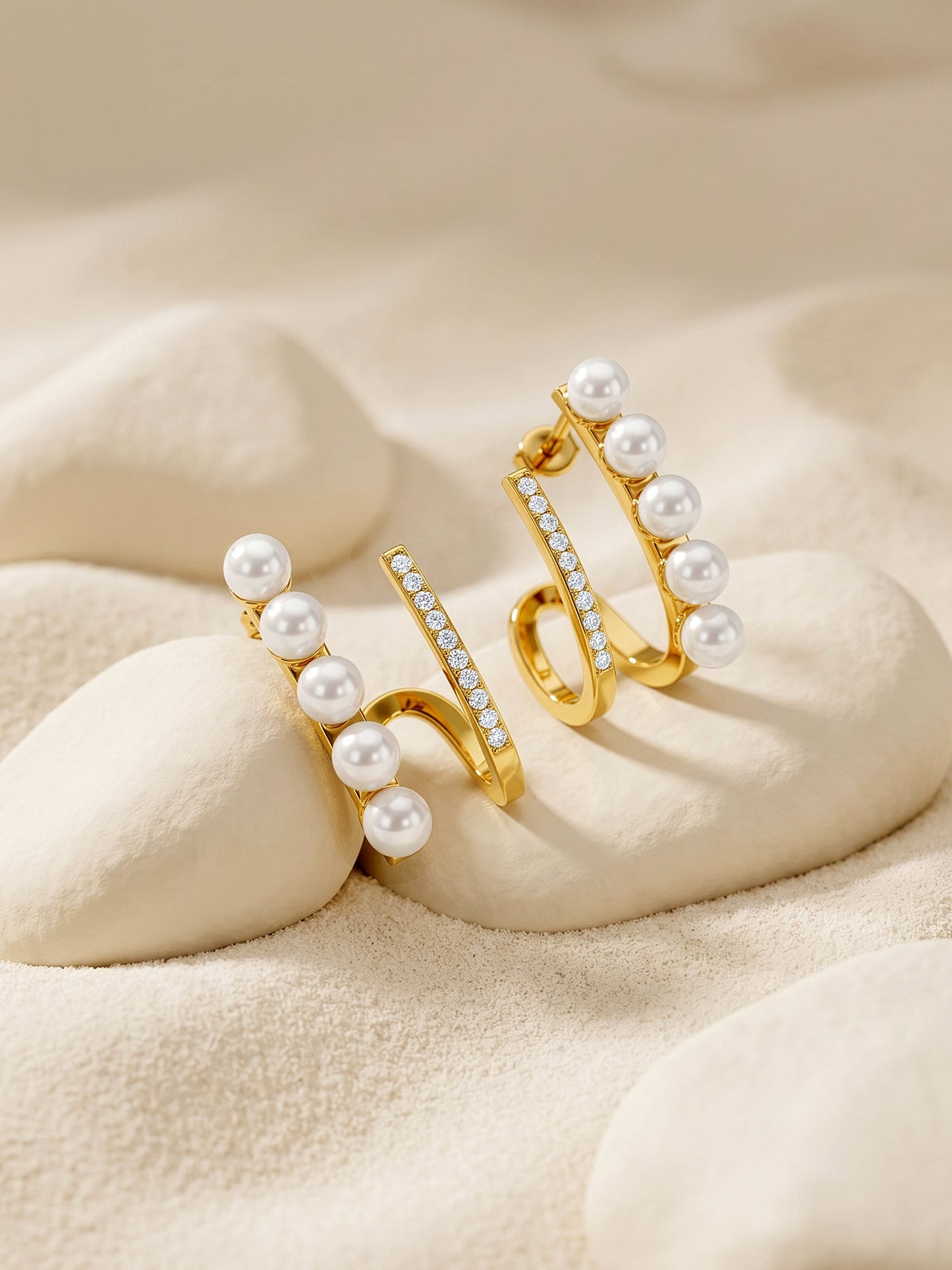 OnnMe by GIVA Pearl Core Gold Plated Earrings
