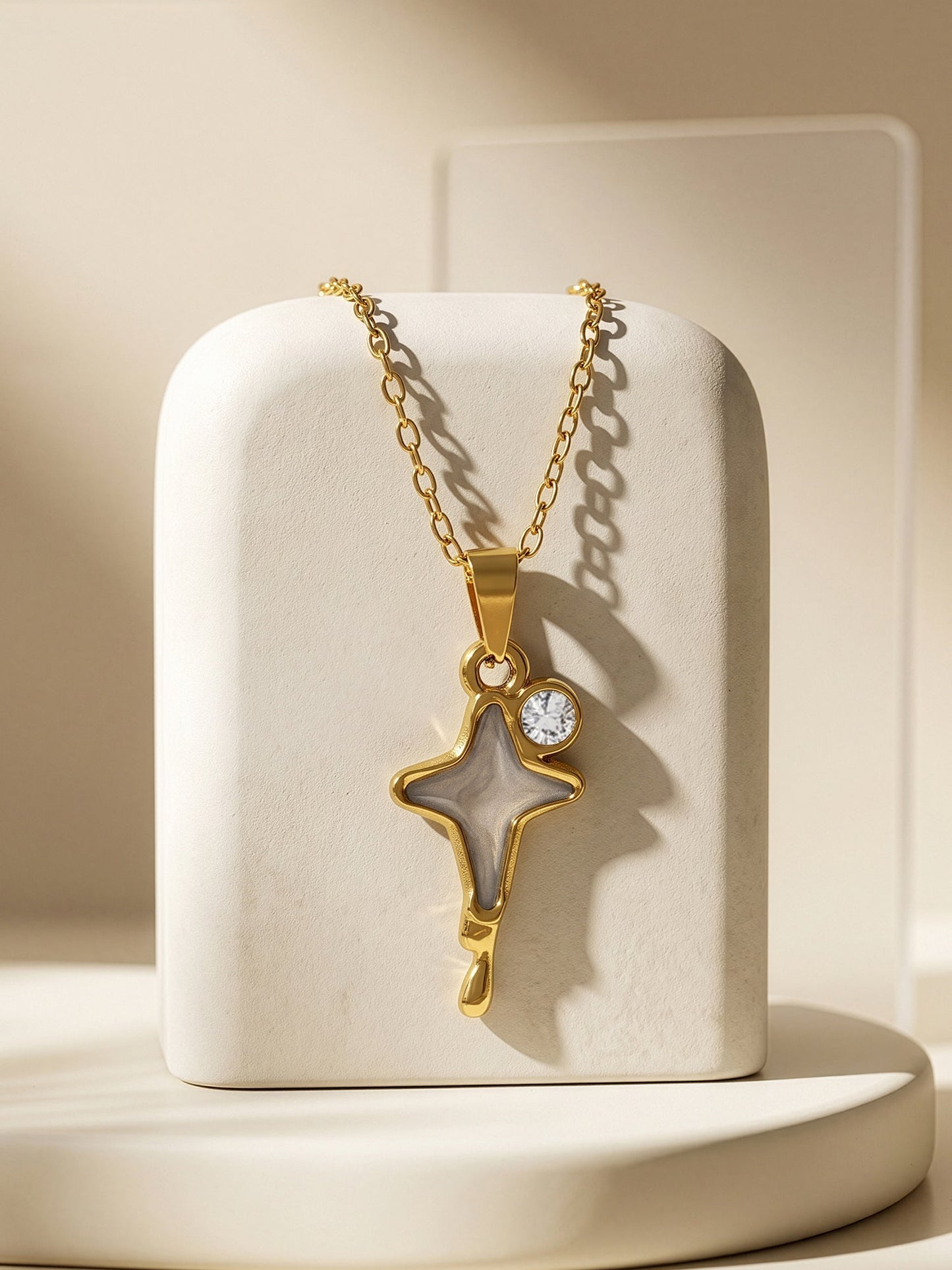OnnMe by GIVA Sharp Faith Gold Plated Locket
