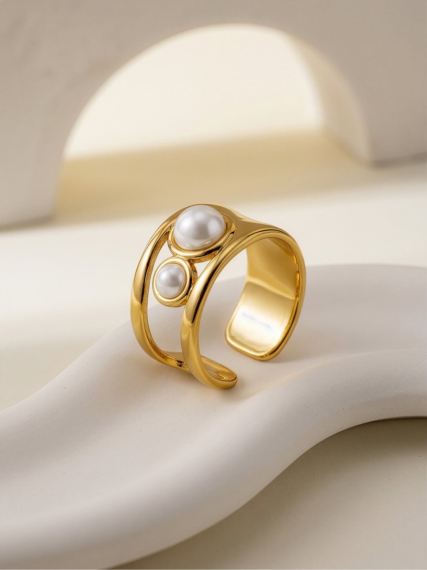 OnnMe by GIVA Bold Pearle Gold Plated Ring (Size 14)