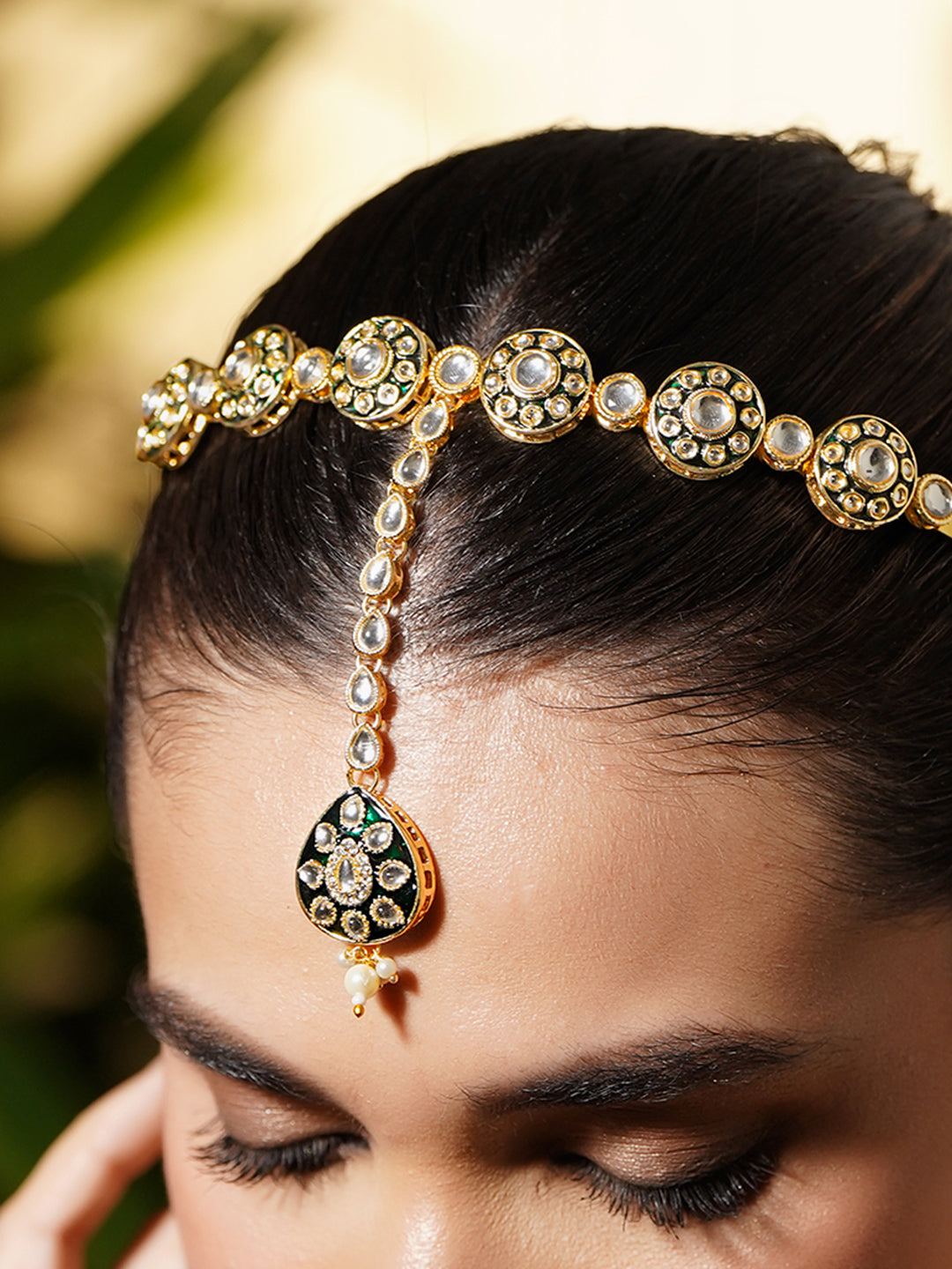 Elegant White & Green Kundan Mathapatti