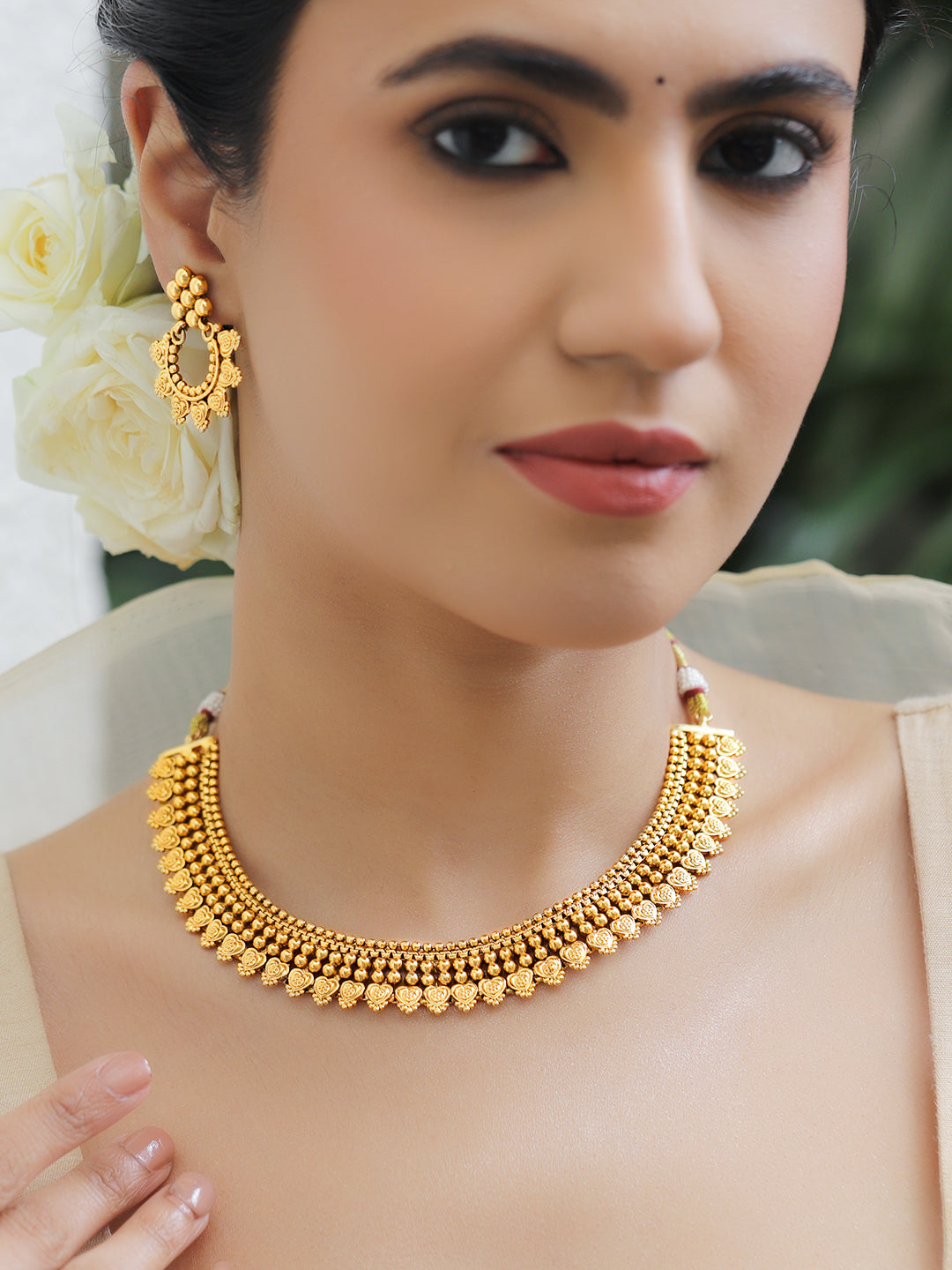 Vintage Charm Golden Necklace Set