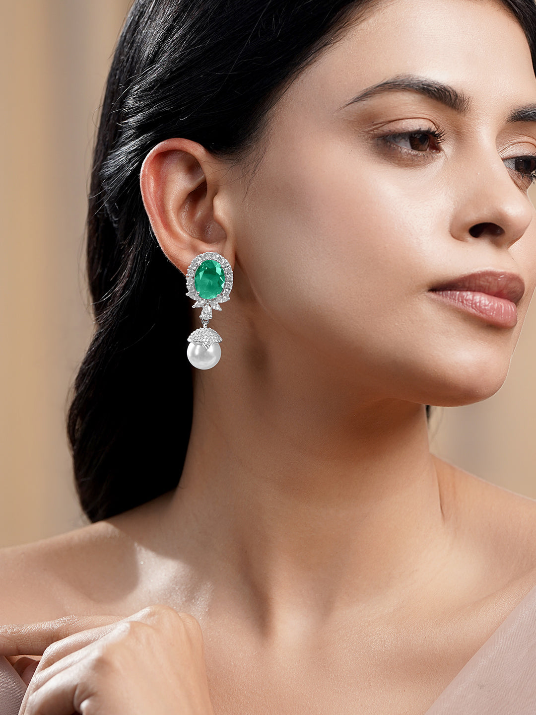 Emerald Glow Pearl Drop Earrings
