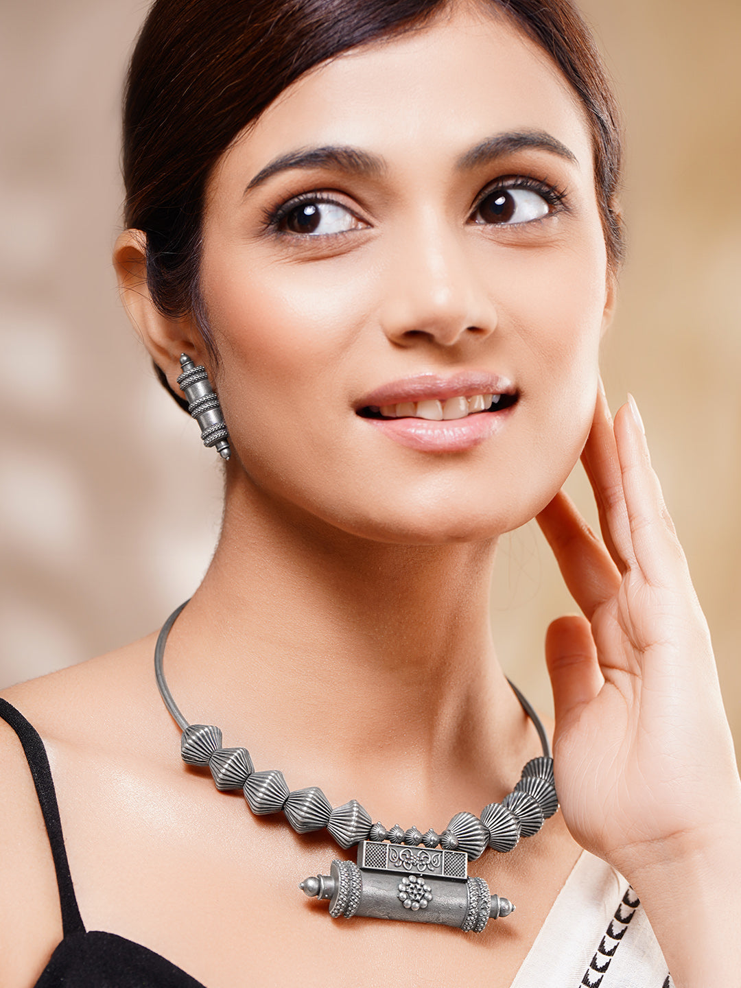 Contemporary Oxidised Collar Necklace Set