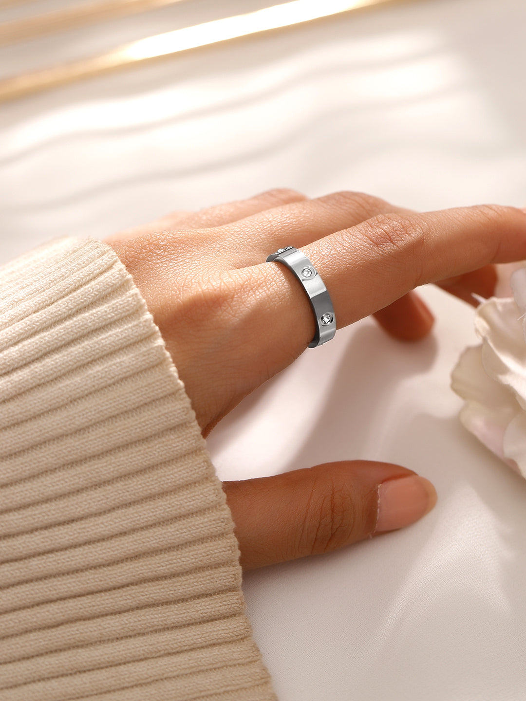Rhodium Plated Sleek Band