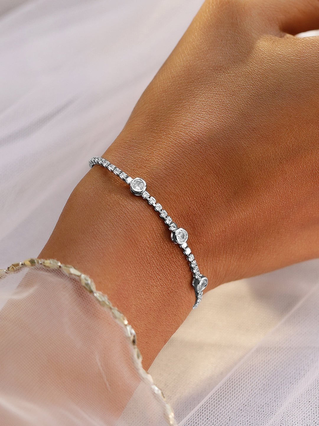 Rubans Rhodium-Plated AAA Cubic Zirconia Studded Premium Tennis Bracelet