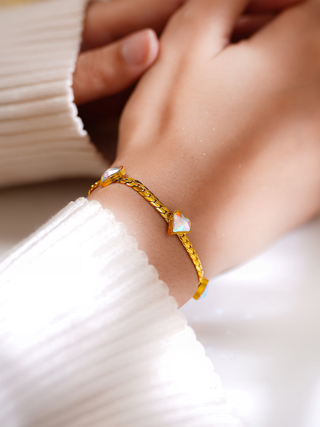 Demifine 18K Gold Plated Stainless Steel Heart Crystal Chain Bracelet