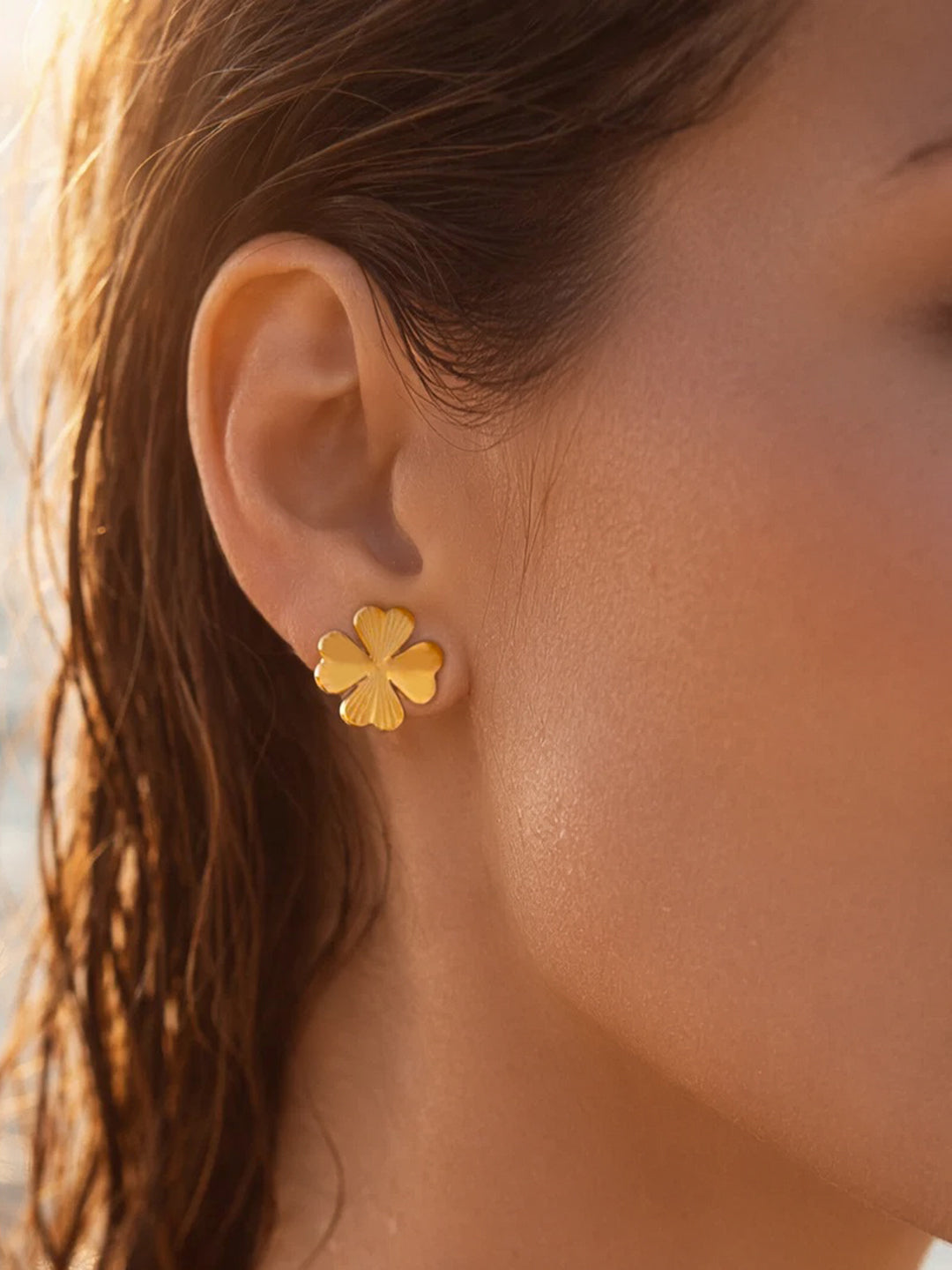 Demifine 18K Gold Plated Stainless steel Floral Stud Earrings