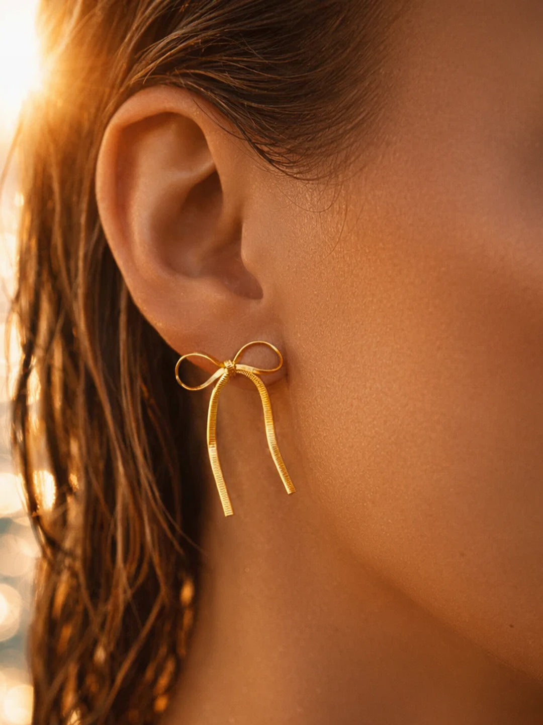 Demifine 18K Gold Plated Stainless steel Ribbon Stud Earrings