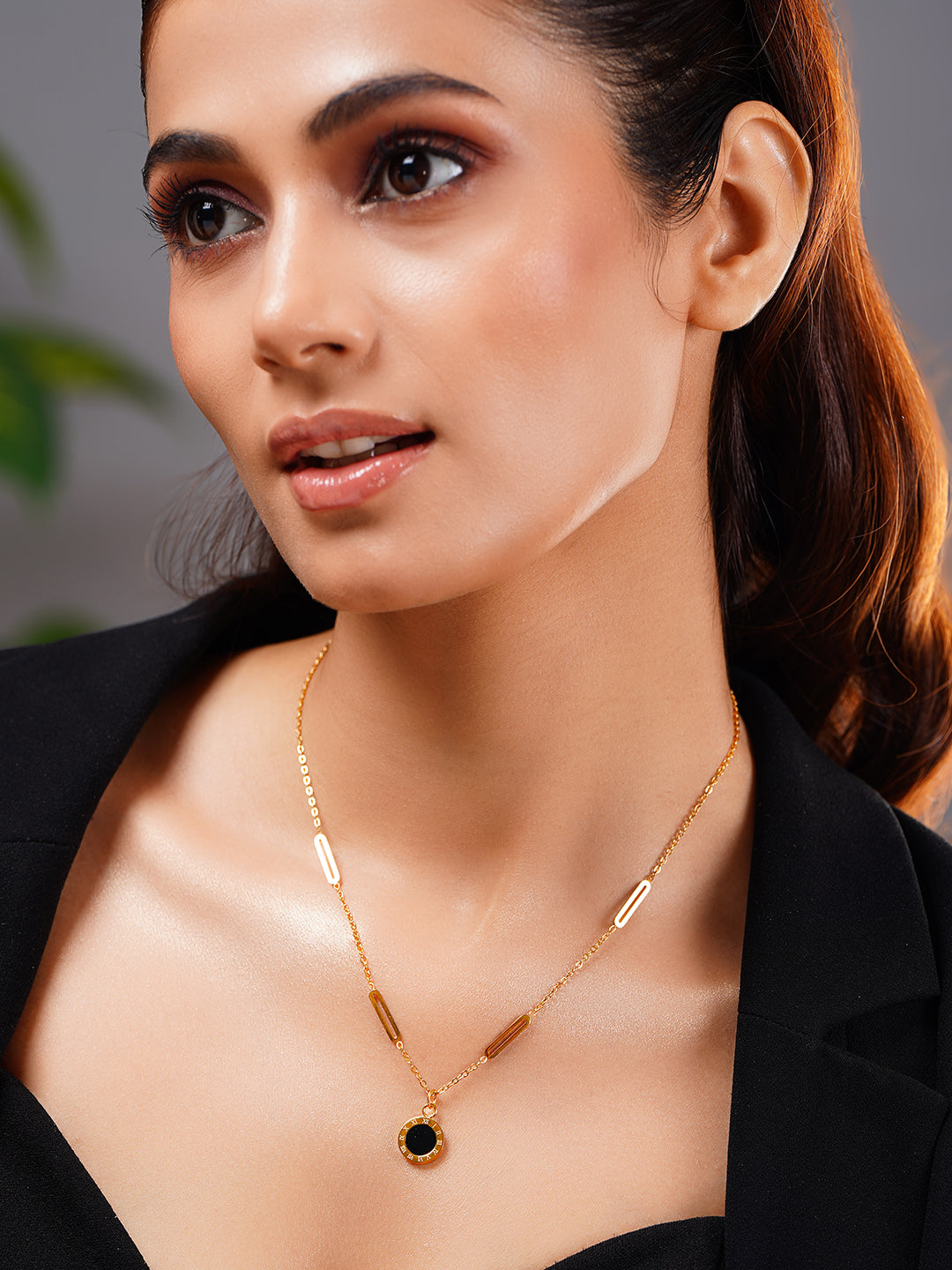 Demifine 18K Gold Plated Stainless steel Timeless Charm Pendant Chain