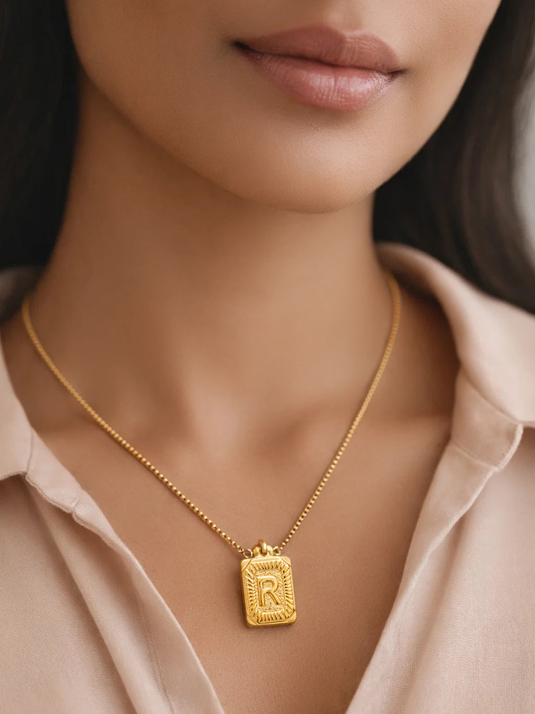 Demifine 18K Gold Plated Stainless steel Engraved Square R Pendant Necklace