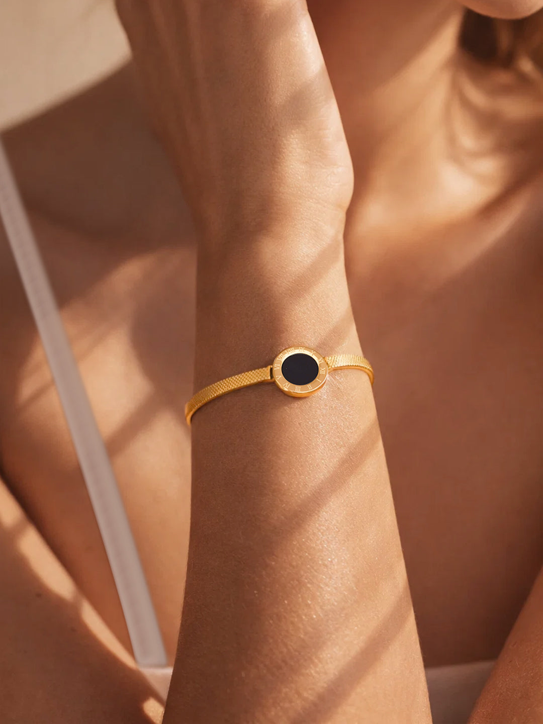 Demifine 18K Gold Plated Stainless steel Black Enamel Detail Chain Bracelet