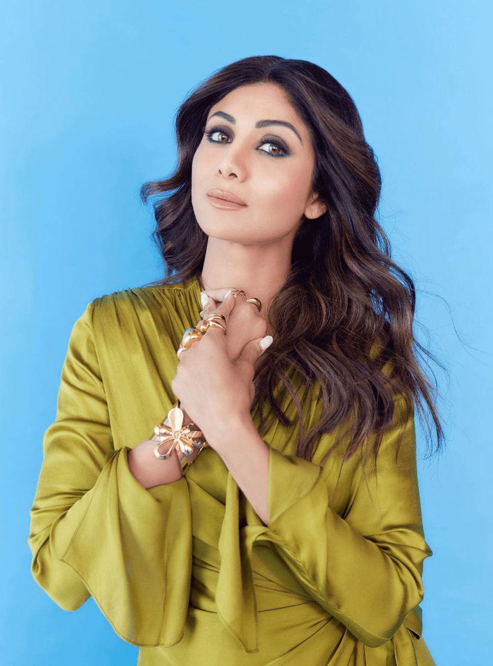 Shilpa Shetty Kundra Wearing OH Poppi Tuberose Handcuff Bracelet