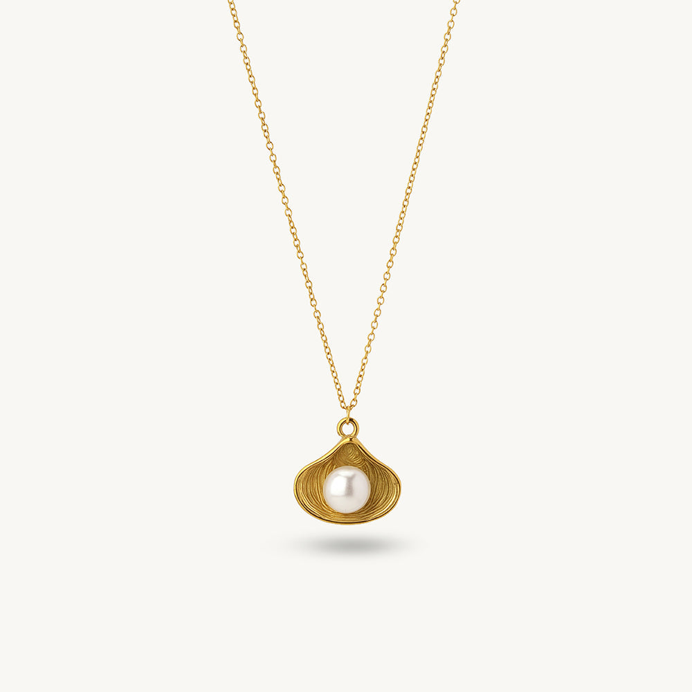 Elegant Pearl Halo Necklace