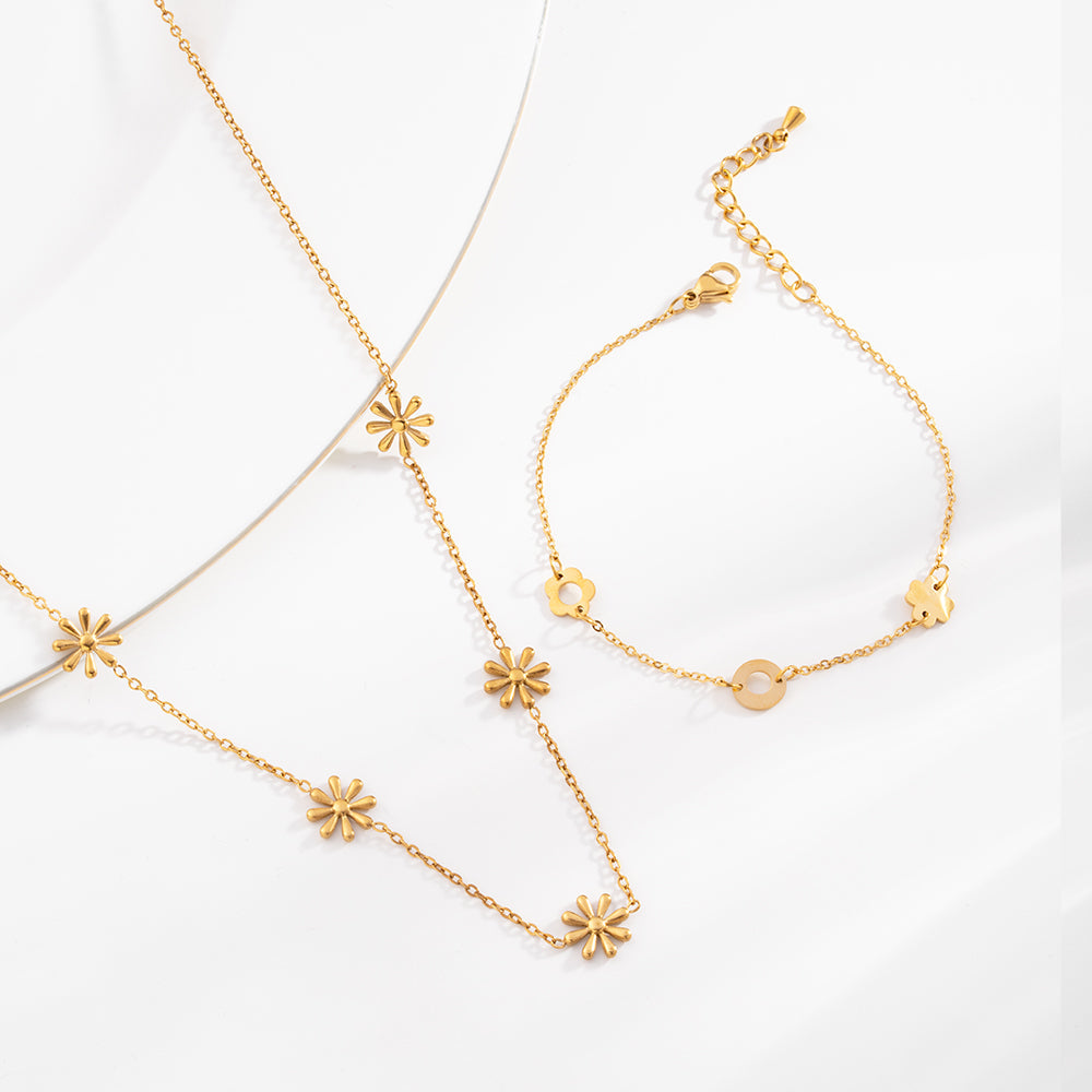 Timeless Floral Charm Set